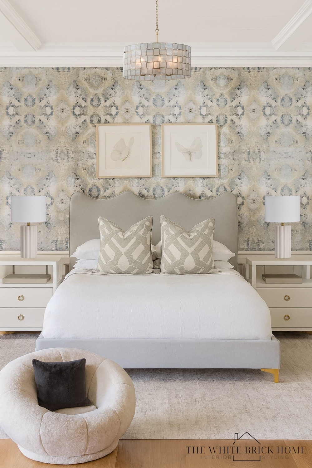 I love this lighting combo for a girls bedroom - a Capiz light gives a beautiful glow in a girls bedroom! And this bed is a Wayfair find under $400 

❤️❤️

Girls room, girls bedroom, kids room, teen girls bedroom, modern girls room, girls room nightstand, girls room chair, girls room rug, girls room wallpaper, girls room wall art, girls room design, girls room lamp, girls room furniture, girls room nightstand, girls room decor, girls room finds, gray bedroom, modern girls room, modern bedroom, girls room decor ideas, home decor, home design, bedroom design, girls room bedding, Wayfair, Etsy, pottery barn teen, home decor 


#LTKSaleAlert #LTKHome #LTKKids