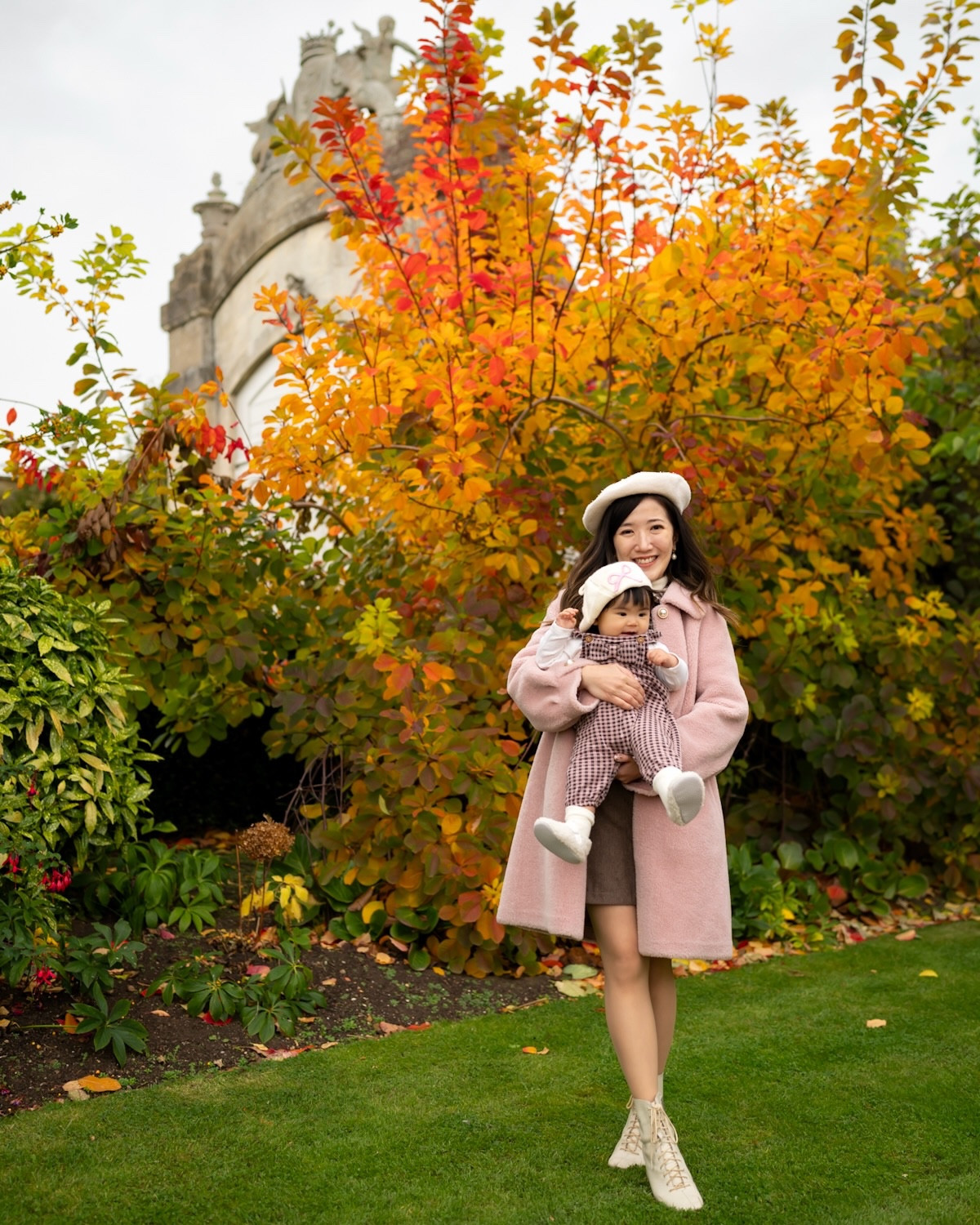 Matching our autumn mood in plaid and check!🍁

It was a last minute decision to change my baby’s outfit and it turned out to be a good choice! Didn’t expect my Flossy cape looks so cute and coordinated well with her adorable dungarees! 🤎🎀 

and of course I have to share my beret obsession with my mini-me🤭

Outfit details🎀
Coat: @santinni_london 
Cape: @flossybyfreddy 
Beret: @brothersandsisters.biz 

Save this post & follow @petitealpaca for more new mum and feminine fashion content. 

📍Wrest Park

📸 shot and edited by: @vimage.pro  @capturewithvic  @sony.unitedkingdom @alphauniversebysony.eu @adobeuk 
PM us if you’d like to hire us for photography in London💕

#autumnalcolours #mommyandme #mummyanddaughter 

🗝️Feminine elegant classy style, modern princess, autumn outfit inspiration, mummy and daughter, mommy and me