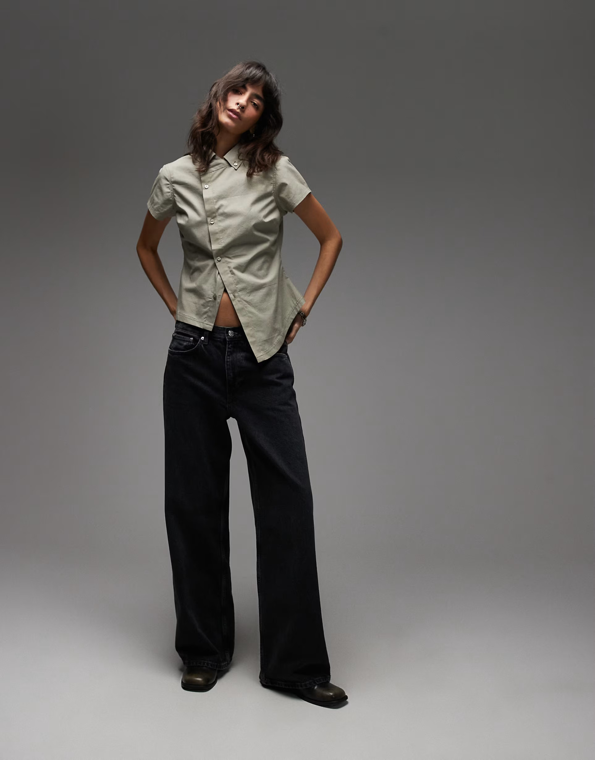 COLLUSION asymmetric hem fitted shirt in khaki | ASOS (Global)