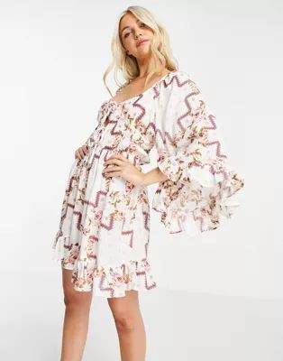 ASOS DESIGN 70s sleeve mini dress in floral print | ASOS (Global)