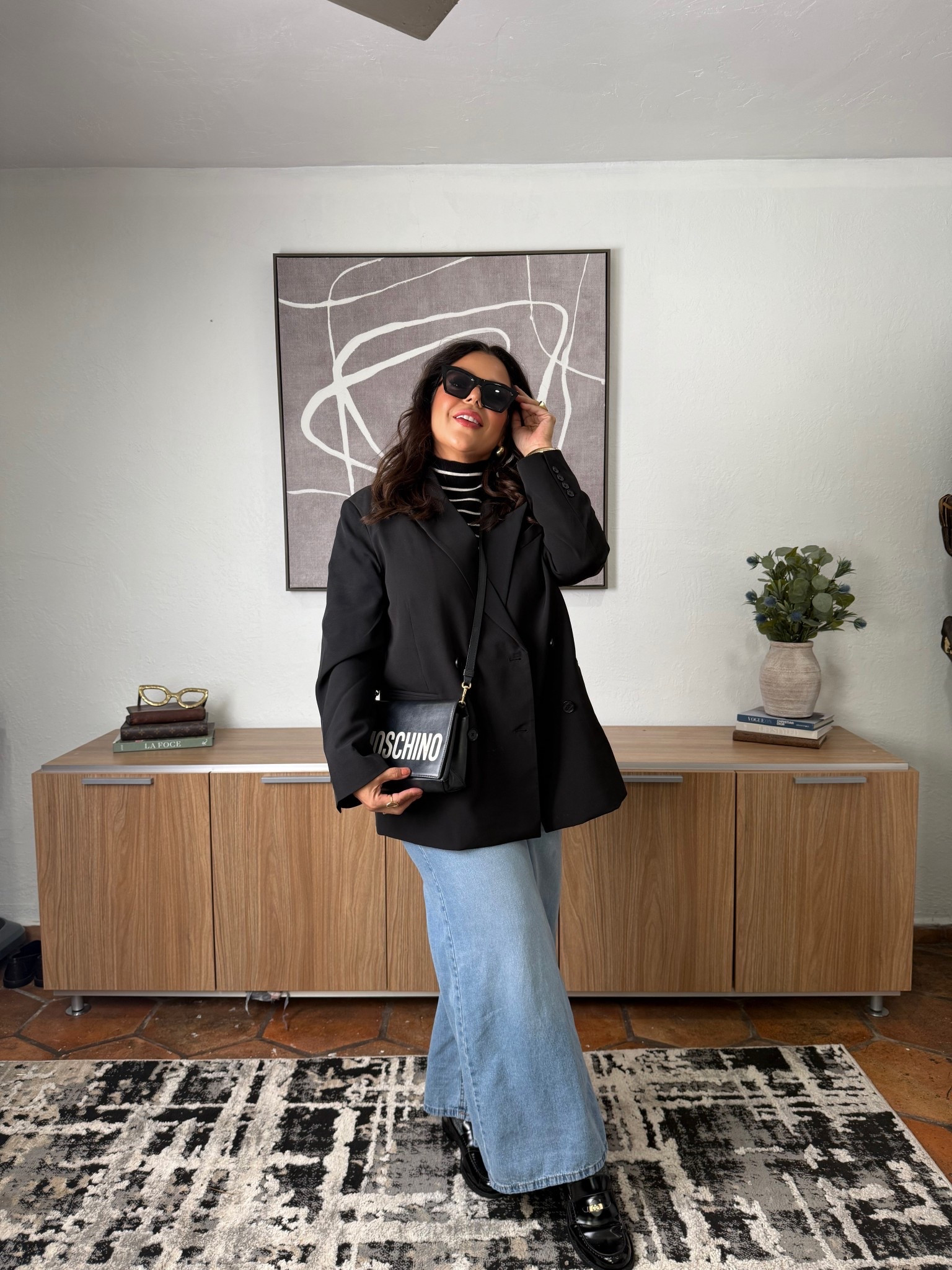 Love mixing high and low’s when it comes to putting together an outfit! An oversized coat and some penny loafers give the look instant Chic!

Coat: Size L
Jeans: Size 10
Mock neck: Size L
Shoes: Size 7

*Crossbody and belt no longer available but I have linked similar for you.

#LTKMidsize #LTKgrwm #LTKWorkwear