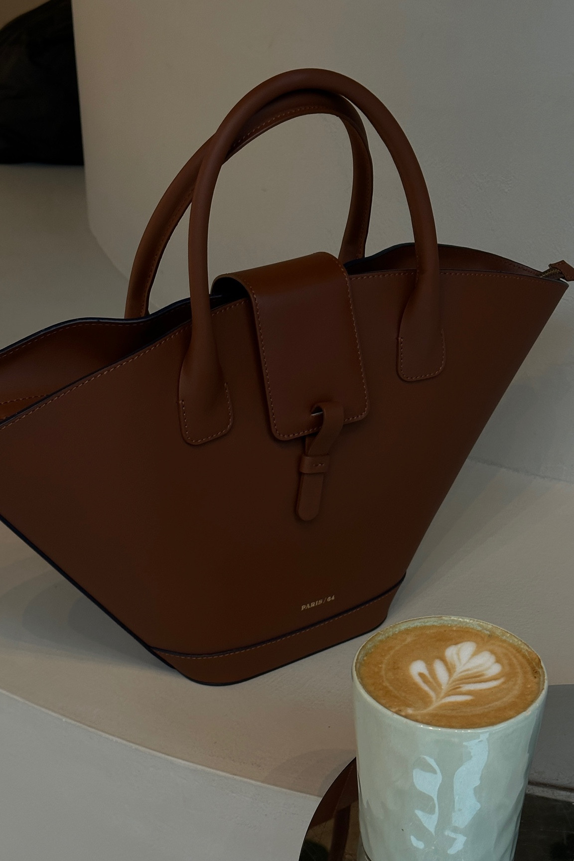 Must-have bag !! 🤎