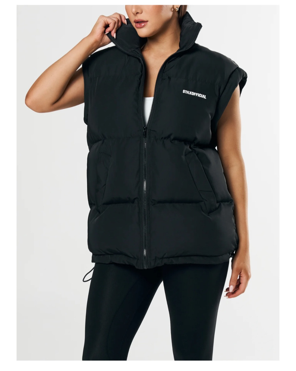 Kids in winter sports?? You need this puffer vest! It’s so warm and super easy to layer while giving your arms the freedom to cheer on your kids!

#LTKfitness