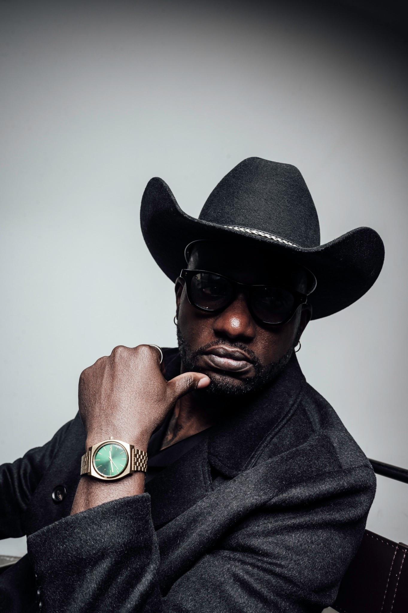 Classic black cowboy watch with green dial gold watch 

#LTKMens