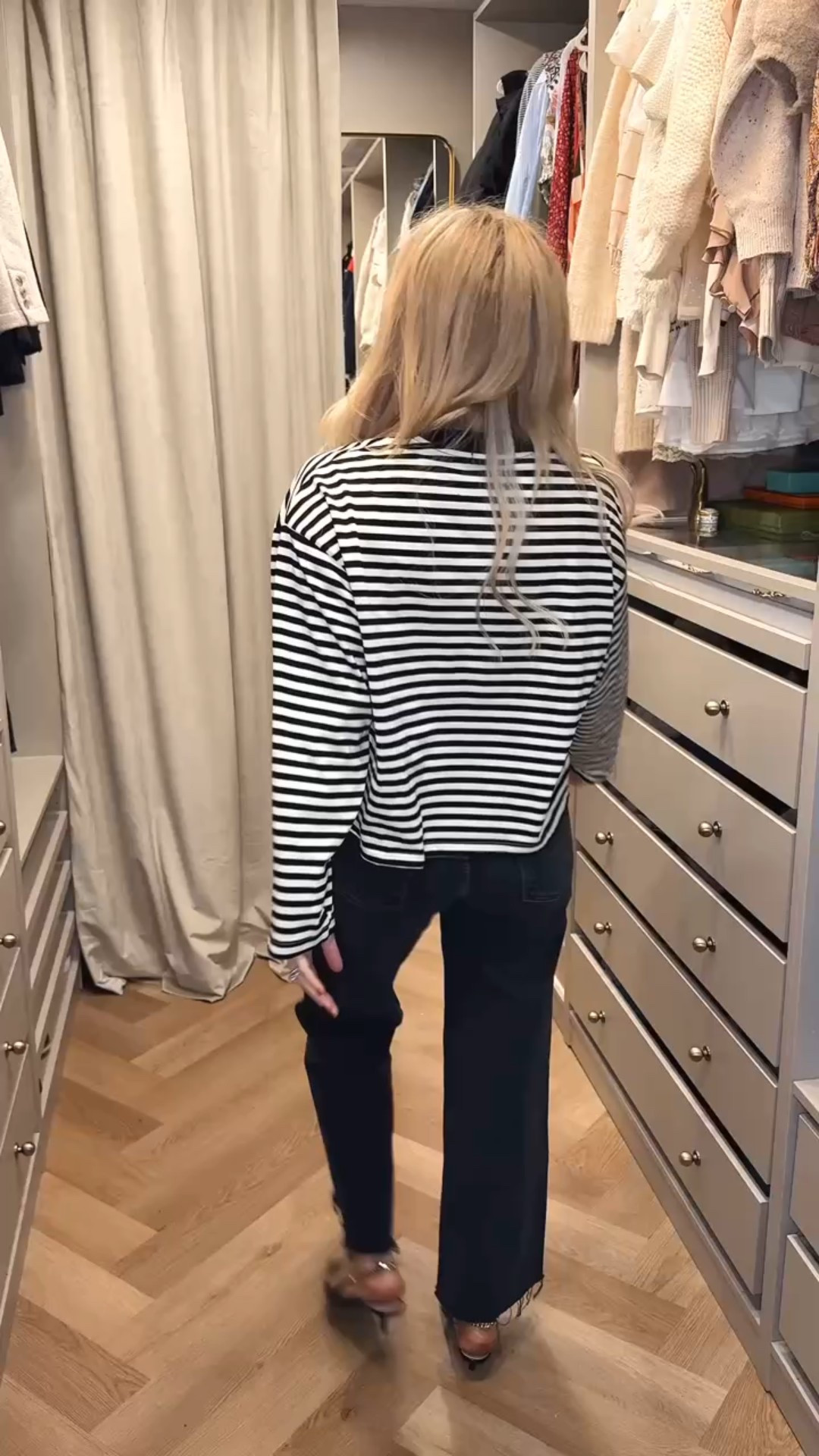 Stripe tee
Black jeans
Cropped wide leg black jeans 


#LTKootd #LTKdayinmylife #LTKSeasonal