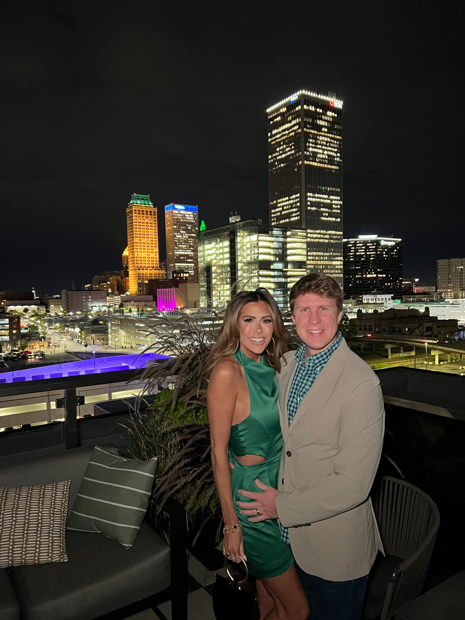 Wearing a small in the dress. 

Elliatt, green dress, cocktail dress, revolve, Cult Gia, Emily Ann Gemma 

#LTKstyletip