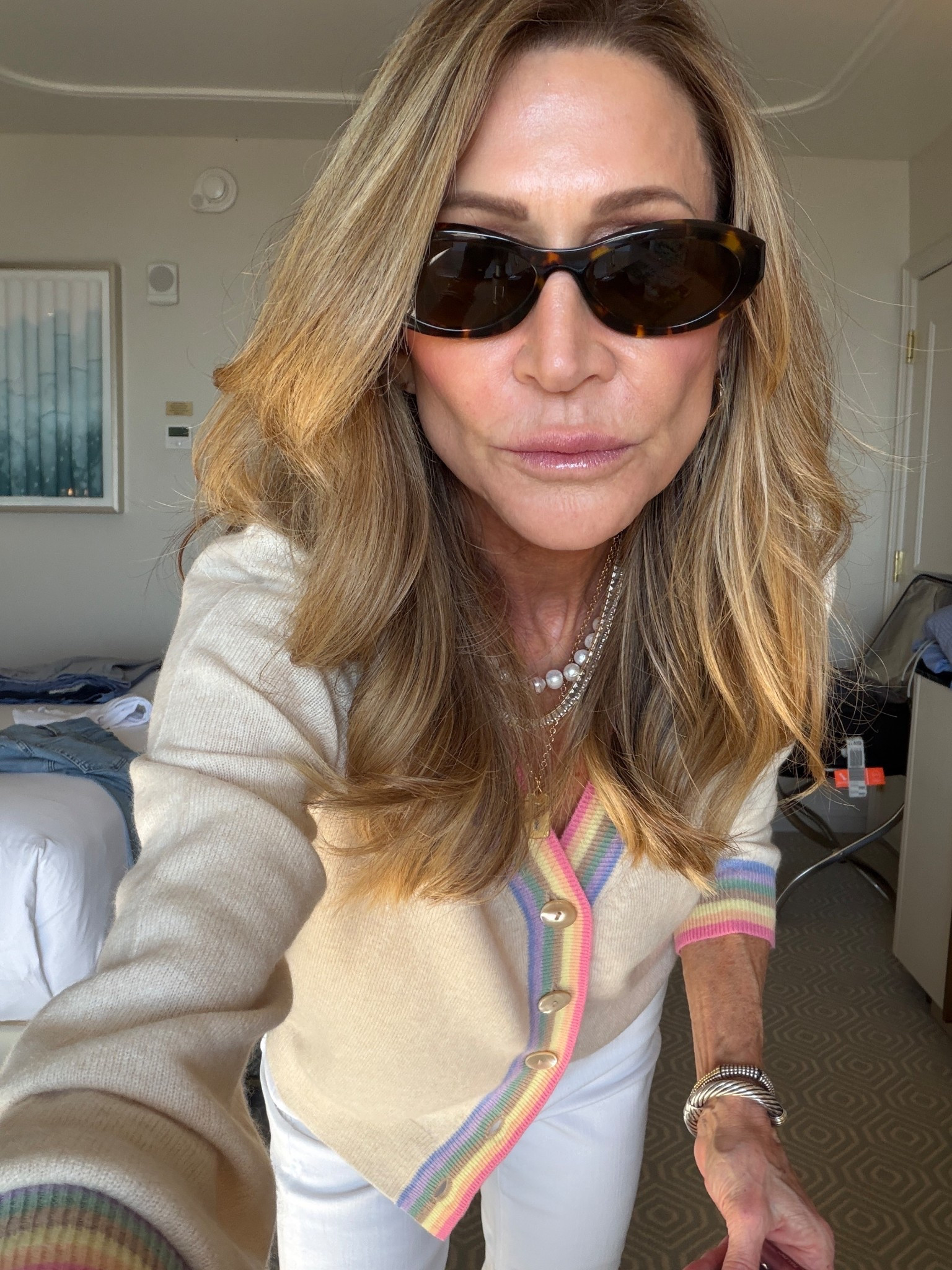 A quick change for lunch - love this adorable light weight cardigan paired with white jeans…


#LTKdayinmylife #LTKSeasonal #LTKootd