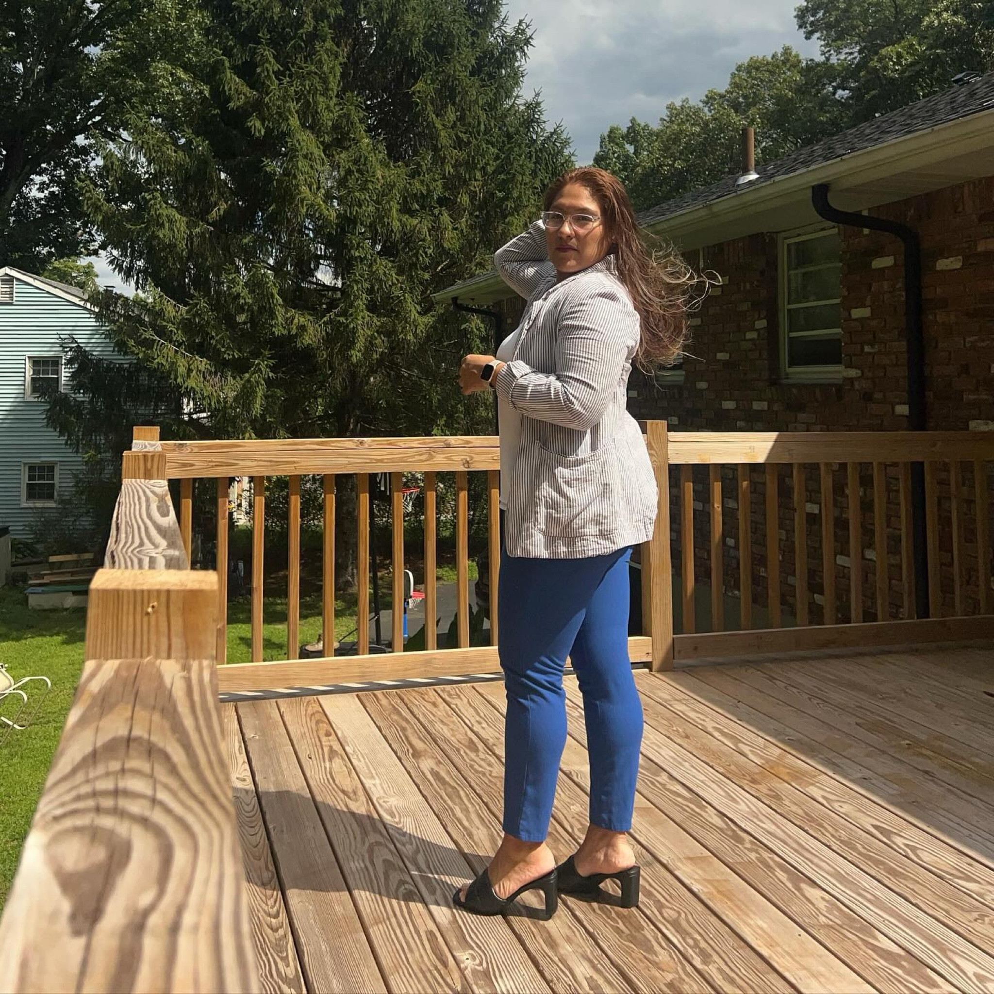 Because who knows what the weather will feel like at any time of the day. Summer to fall transition…

#marcesview #explorepage #shopltk #ltkmidsize #targetstyle #ootd

#LTKWorkwear #LTKShoeCrush #LTKStyleTip