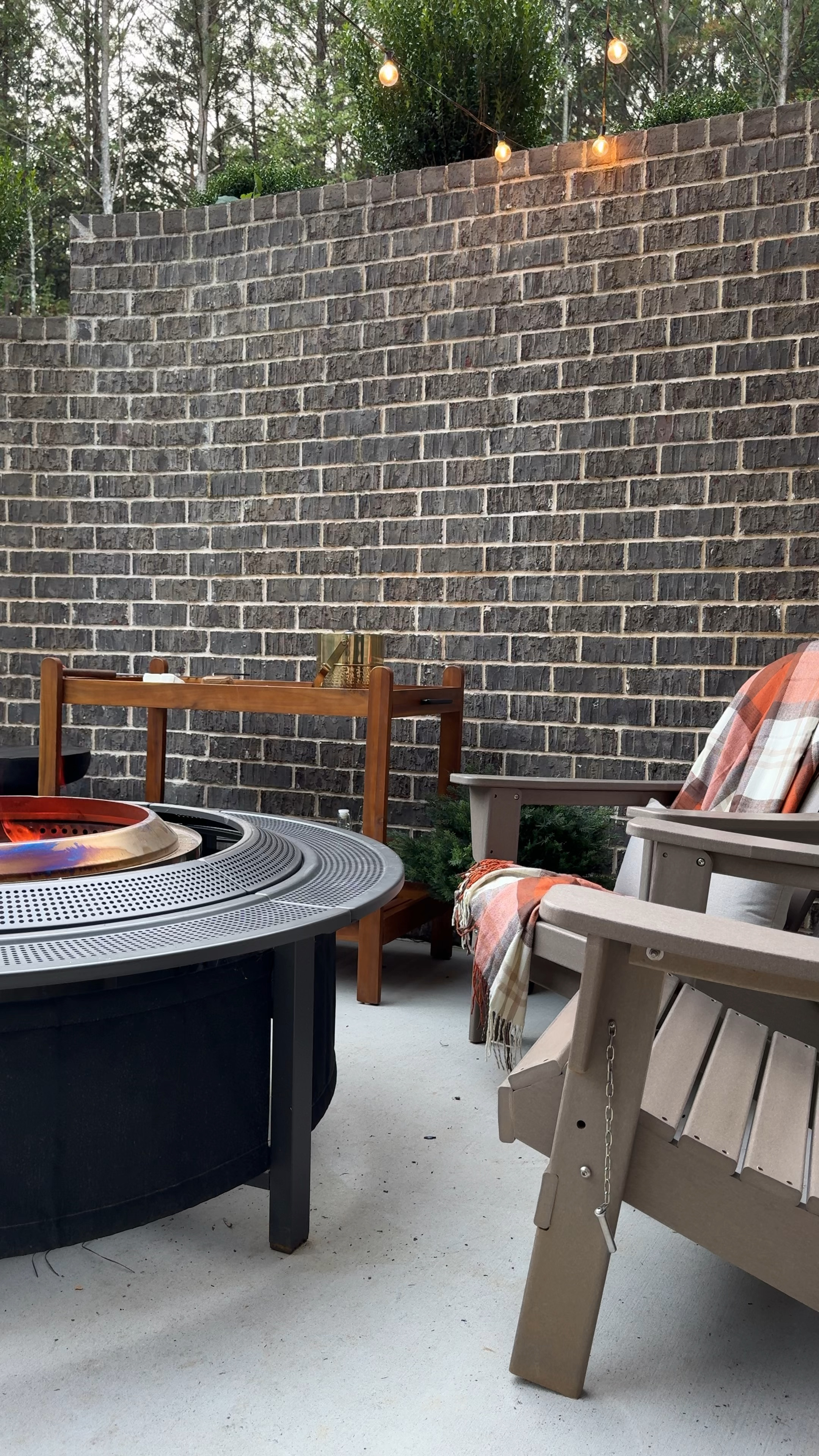 Cozy up this fall with unforgettable family nights by the fire!

Transform your fall nights into magical family moments.  You can find everything you need to plan the perfect autumn evening at @wayfair.  

Gather around a fire pit, enjoy gooey s'mores, and snuggle up in cozy blankets.

#wayfair #wayfairpartner #onlyatwayfair #outdoorentertaining #fall #firepit #nightsbythefire #smores #familytime #outdoorevenings #homedecorfinds #paidlinks


#LTKHome #LTKSeasonal #LTKVideo