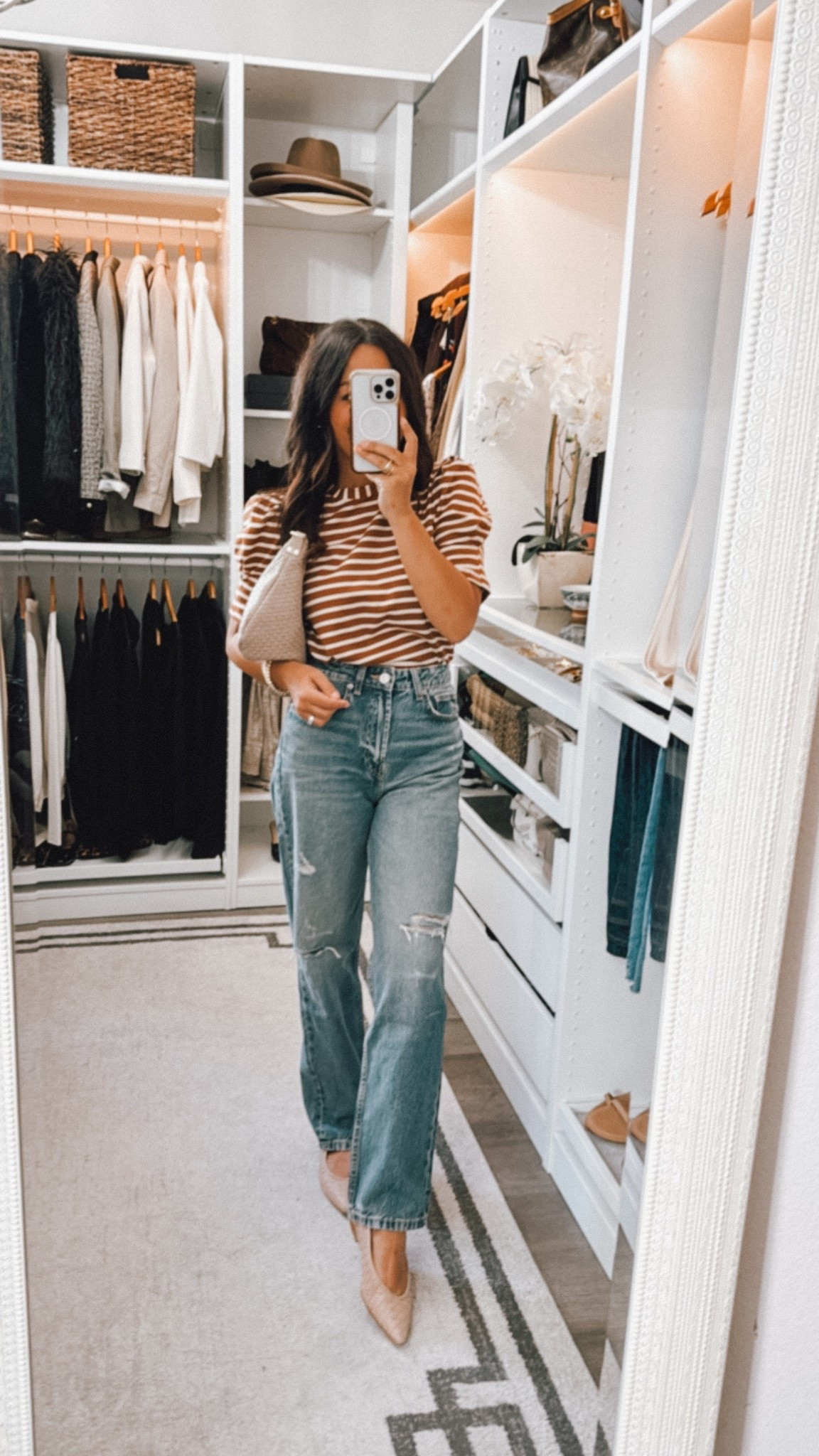 Amazon tee $19! 
Jeans are a Zara find- wearing a 4/27 

#LTKFindsUnder50 #LTKStyleTip #LTKOver40