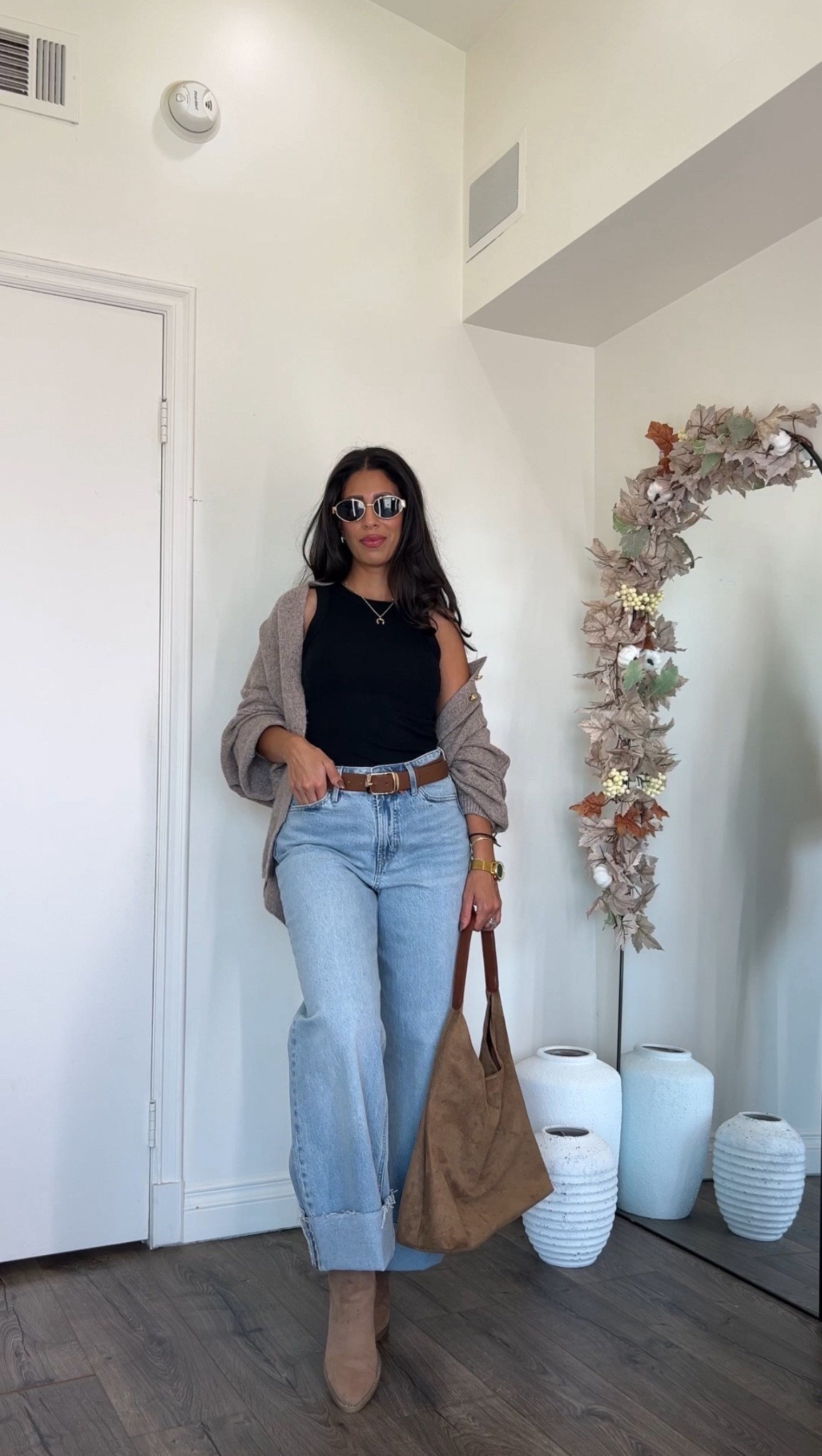 Casual fall outfit idea! Old navy jeans, wearing 6 so it’s a little baggy but could’ve worn 4!

#LTKSeasonal #LTKStyleTip #LTKFindsUnder50