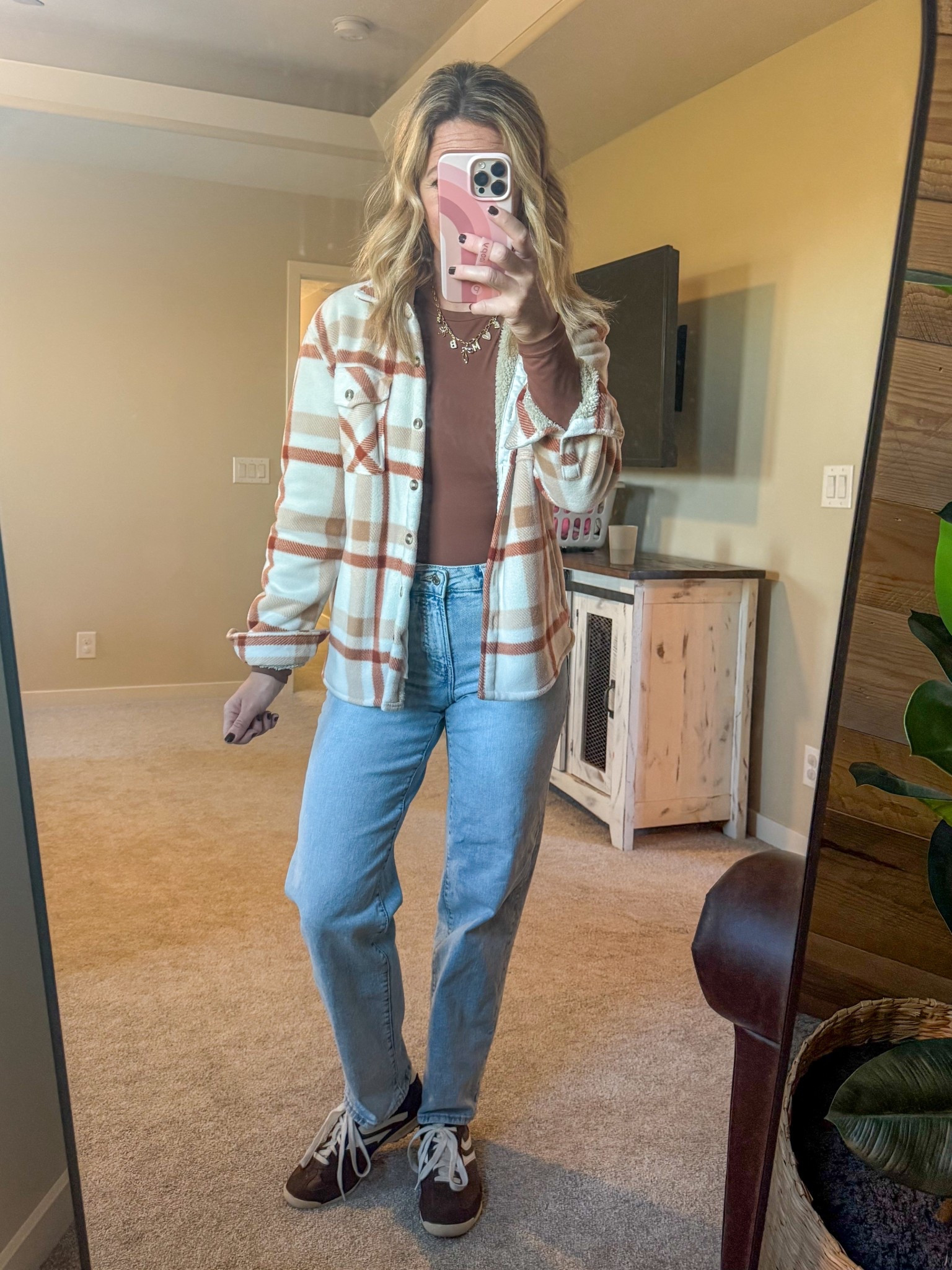 Old navy jeans 50% off everything 
Amazon long sleeve tees
Charm necklace 

#LTKStyleTip #LTKFindsUnder50 #LTKSaleAlert