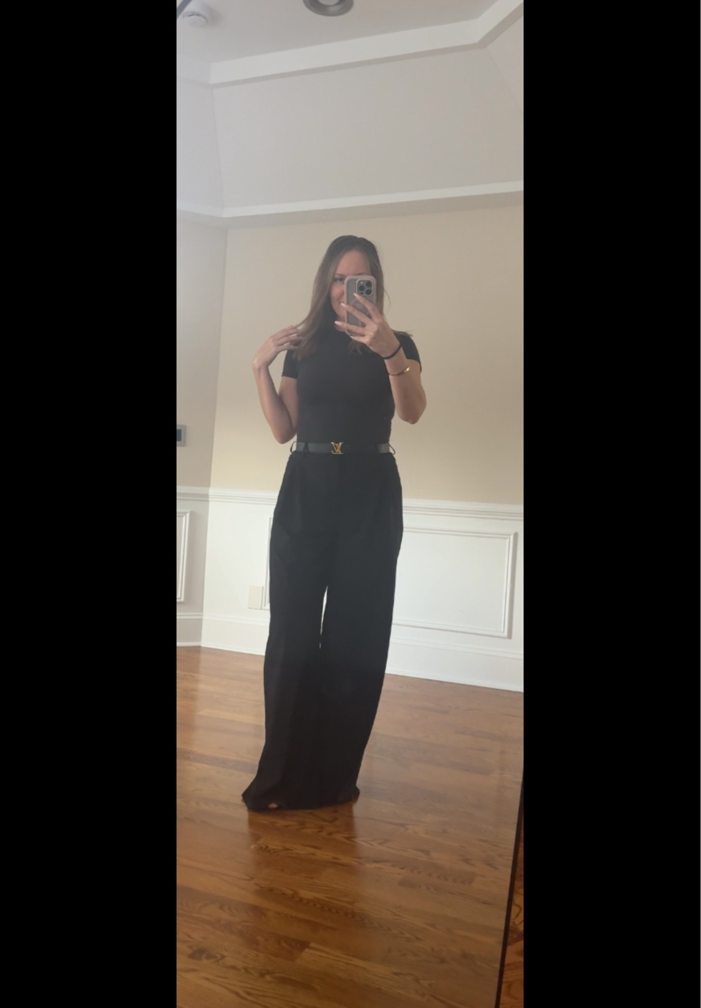 If you’re looking for pants that are long enough this is it. I’m 5’9”and these are so long on me.. 🤍

#tallgirlfriendly #trousers #alotrousers #summerpants

#LTKootd #LTKU #LTKTall