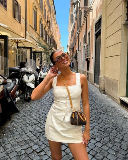 When in Rome 🍝🫶🏼🇮🇹 had the most gorgeous 3 days in Italy and decided rome is my new favourite city! 

The cutest co-ord that just screams Italy, the weather was an absolute dream so I could pull out all my summer pieces!

Linking this look over on stories and @shop.ltk (link in my bio!)🫶🏼