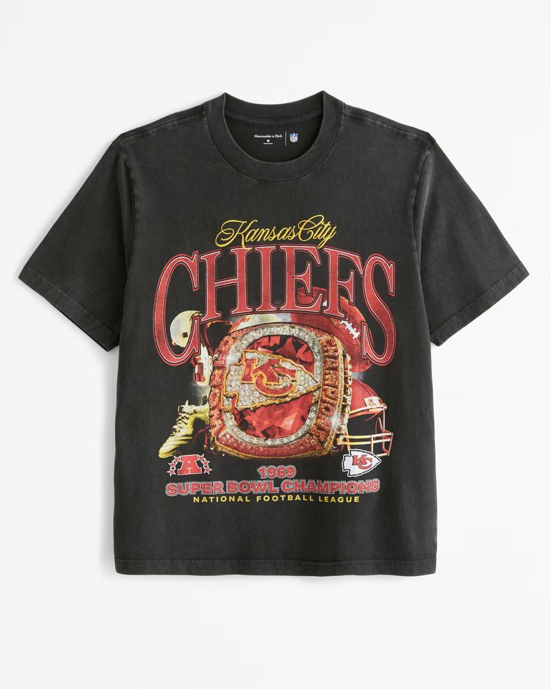 Abercrombie & Fitch Men's Kansas City Chiefs Vintage-Inspired Graphic Tee in Black - Size M | Abercrombie & Fitch (US)