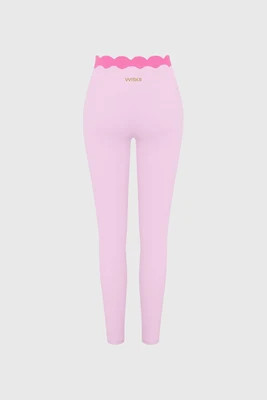 Scallop Contrast Scrunch Legging | WISKIIACTIVE