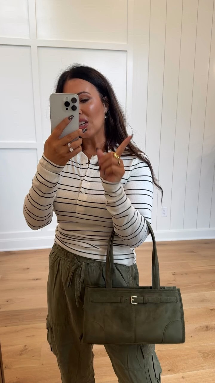 Ugly on the hanger… cute once you style it 😂 I put together 5 outfits with Target’s new arrivals, from easy everyday looks to pieces you can dress up for fall. Which outfit is your favorite? Everything I wore is linked below! 🤎

#TargetStyle #TargetFinds #TargetOutfits #FallFashion #FallOutfits

#LTKgrwm #LTKOver40