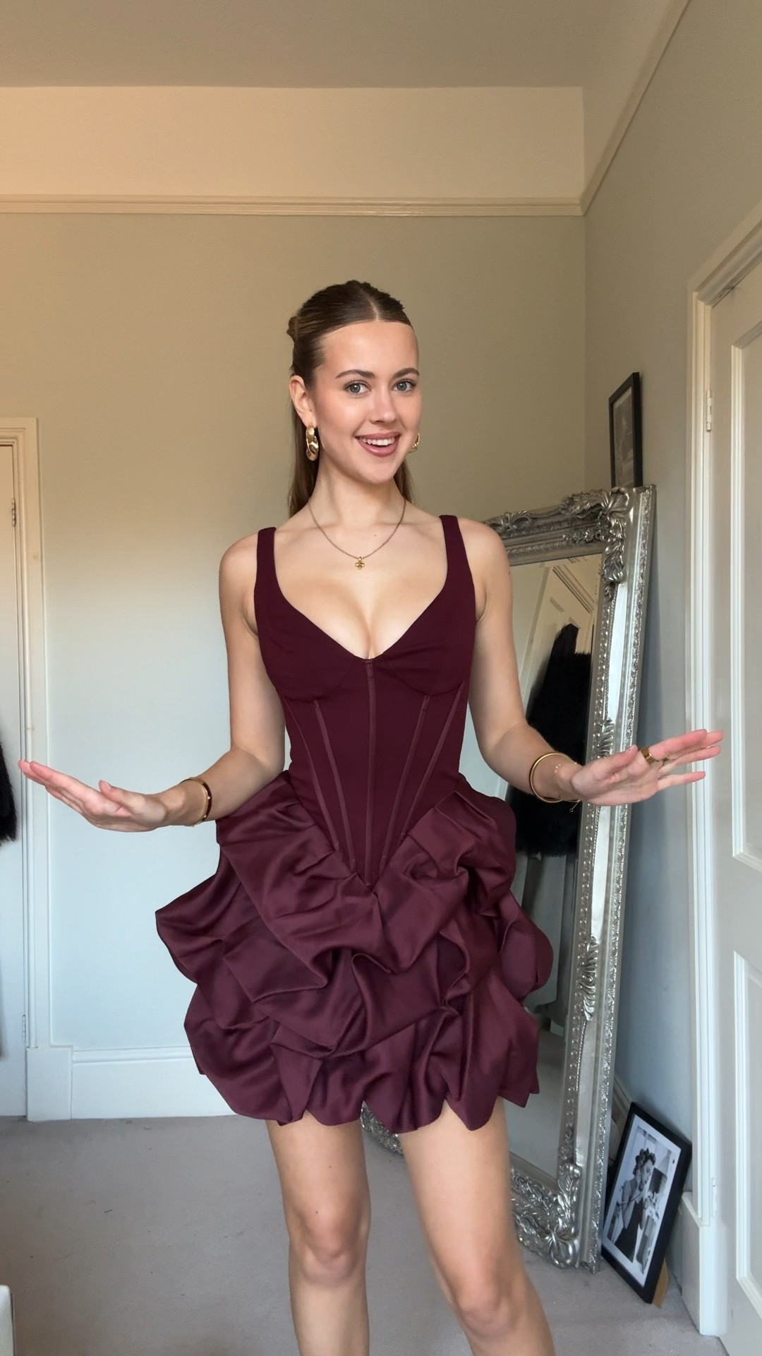 a corset style dress that works for a small band larger cup size ?! 💌

#LTKuk #LTKfestive #LTKcurves