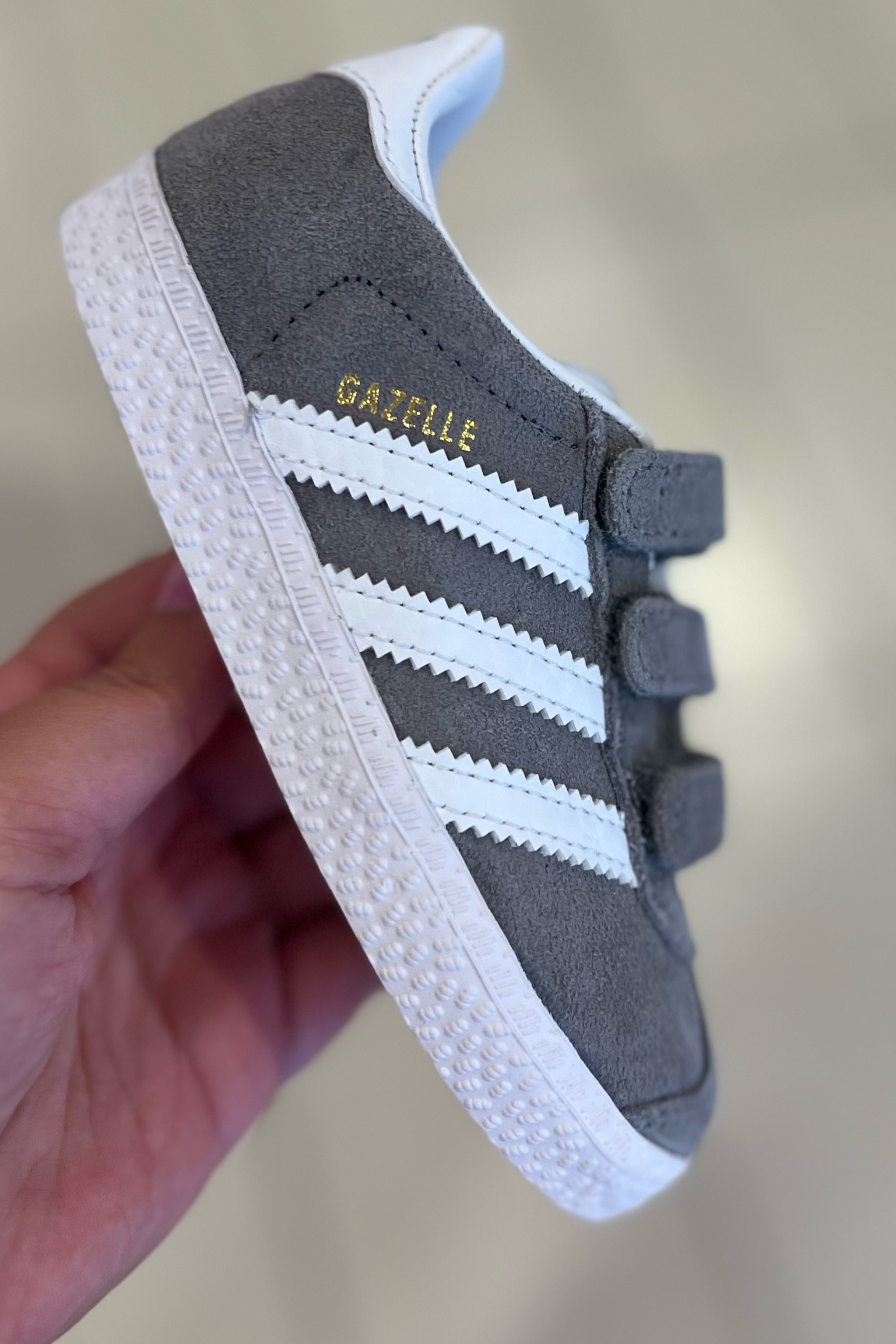 Sneakers Adidas Adidas Gazelle Velcro Gris Shop Adidas Gazelle Velcro Gris  Free Shipping Adidas Gazelle Cf