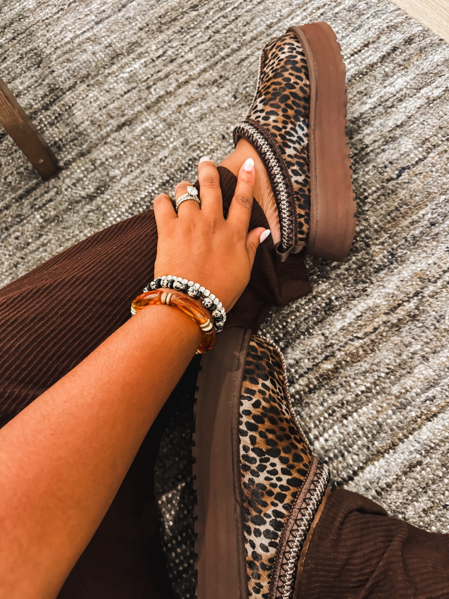 The cutest fall Uggs! 

#LTKShoeCrush #LTKSeasonal #LTKStyleTip