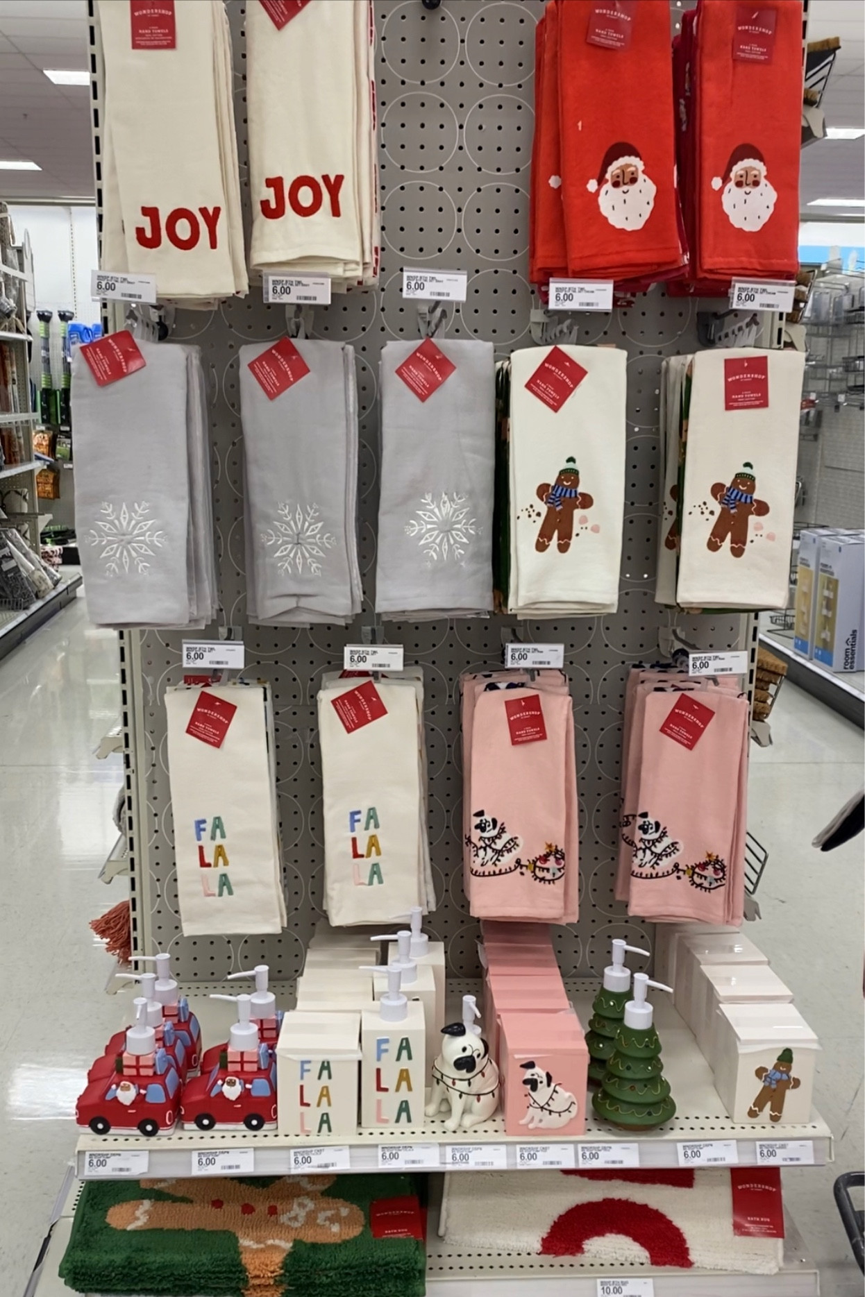 Target Wondershop has some whimsical decor to spruce up your Christmas bath! 🎅🏻🎄❤️

#LTKHoliday #LTKSeasonal #LTKfamily
