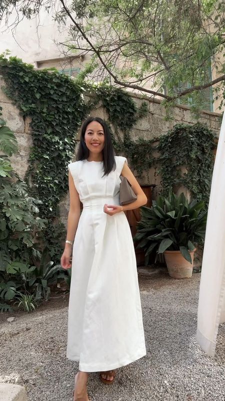 Viscose Linen Woven Pintuck Midi Dress on sale for $173

#Karenmillen
#summerdress
#whitedress
#babyshowerdress
#classicstyle

#LTKSeasonal #LTKworkwear #LTKstyletip