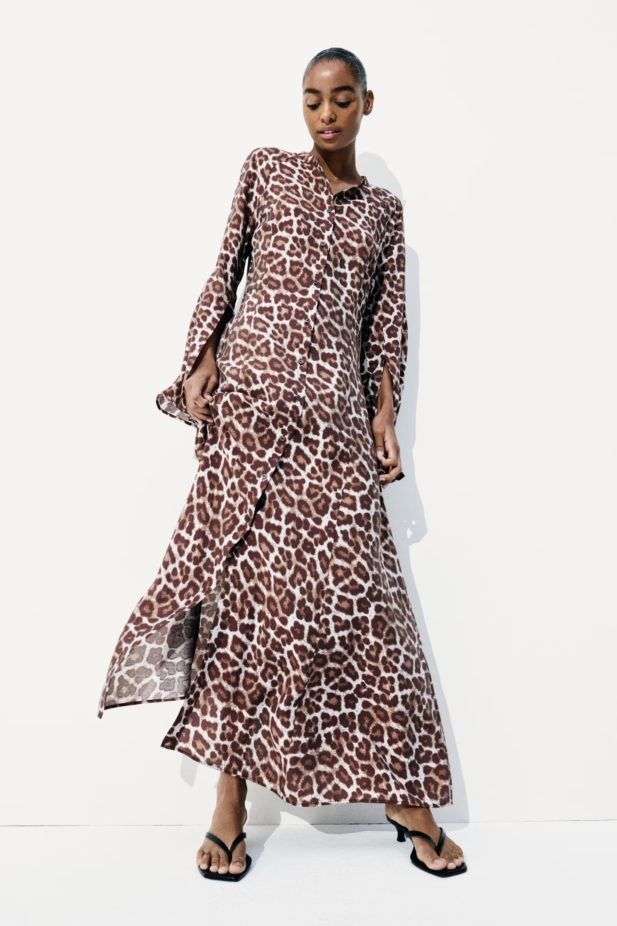Trumpet-sleeved dress - Brown/Leopard print - Ladies | H&M GB | H&M (UK, MY, IN, SG, PH, TW, HK)