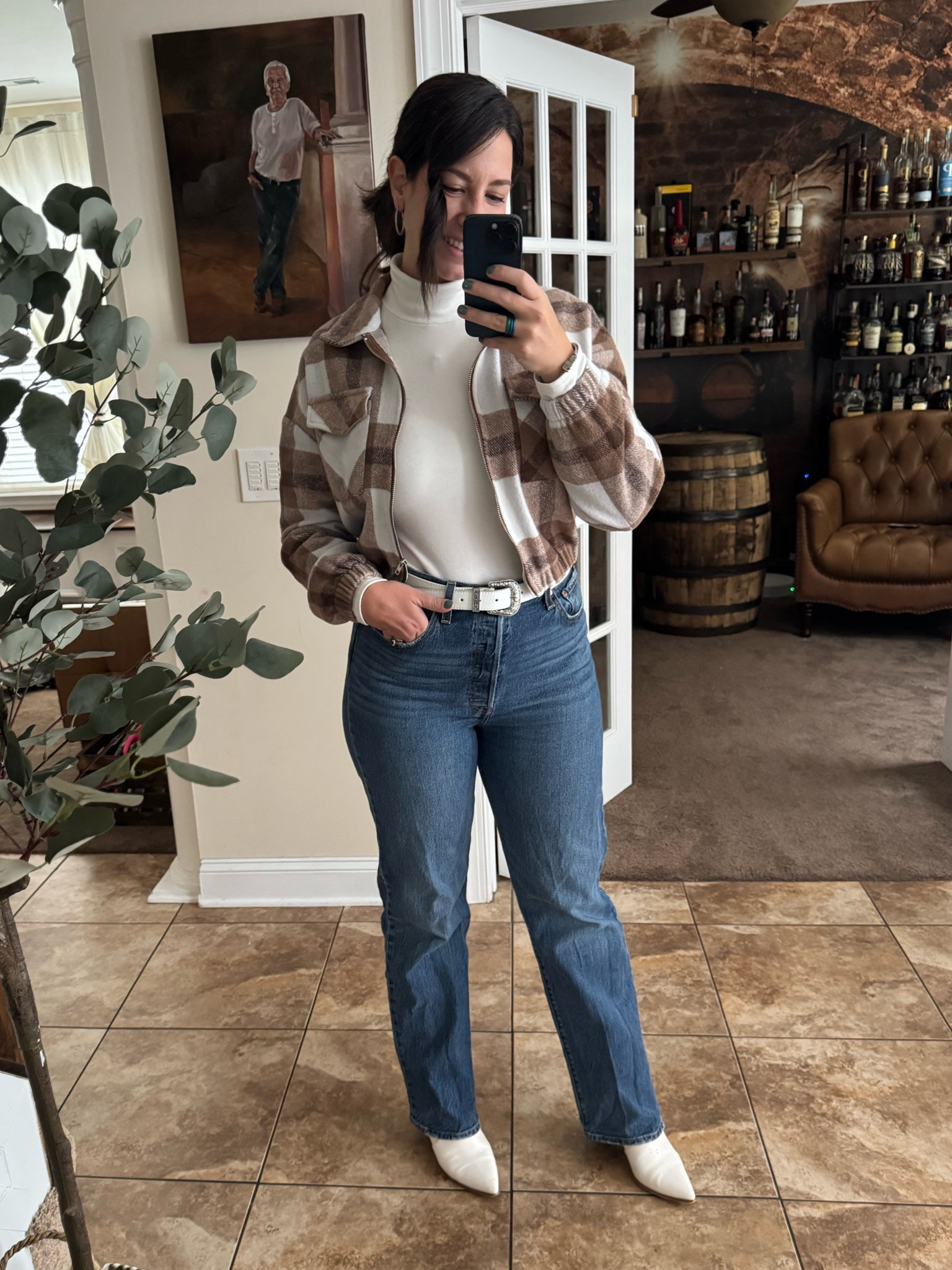 Cropped jacket with turtleneck.

#LTKStyleTip #LTKSeasonal #LTKMidsize