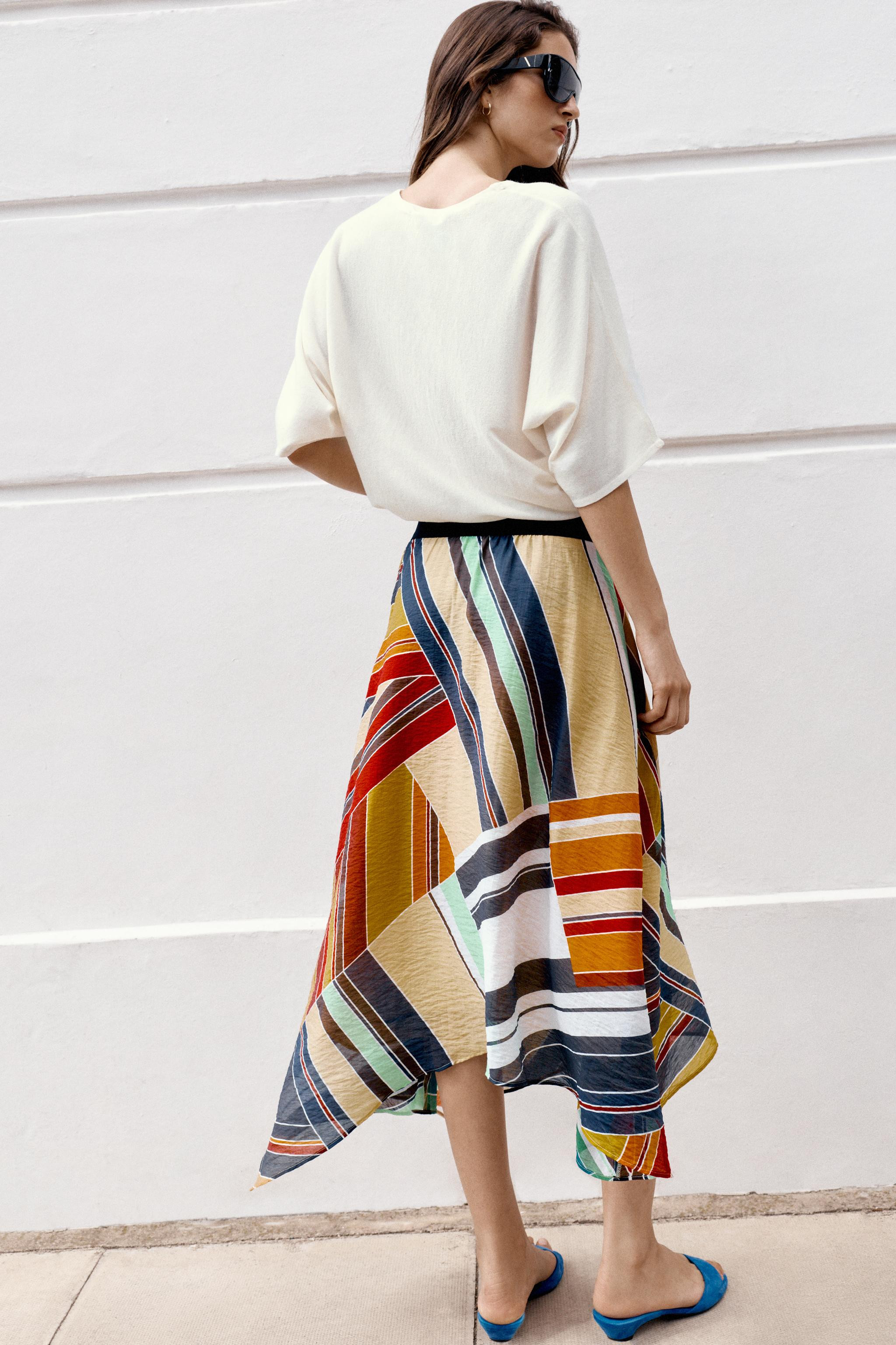 ASYMMETRIC PRINTED MIDI SKIRT | Zara US