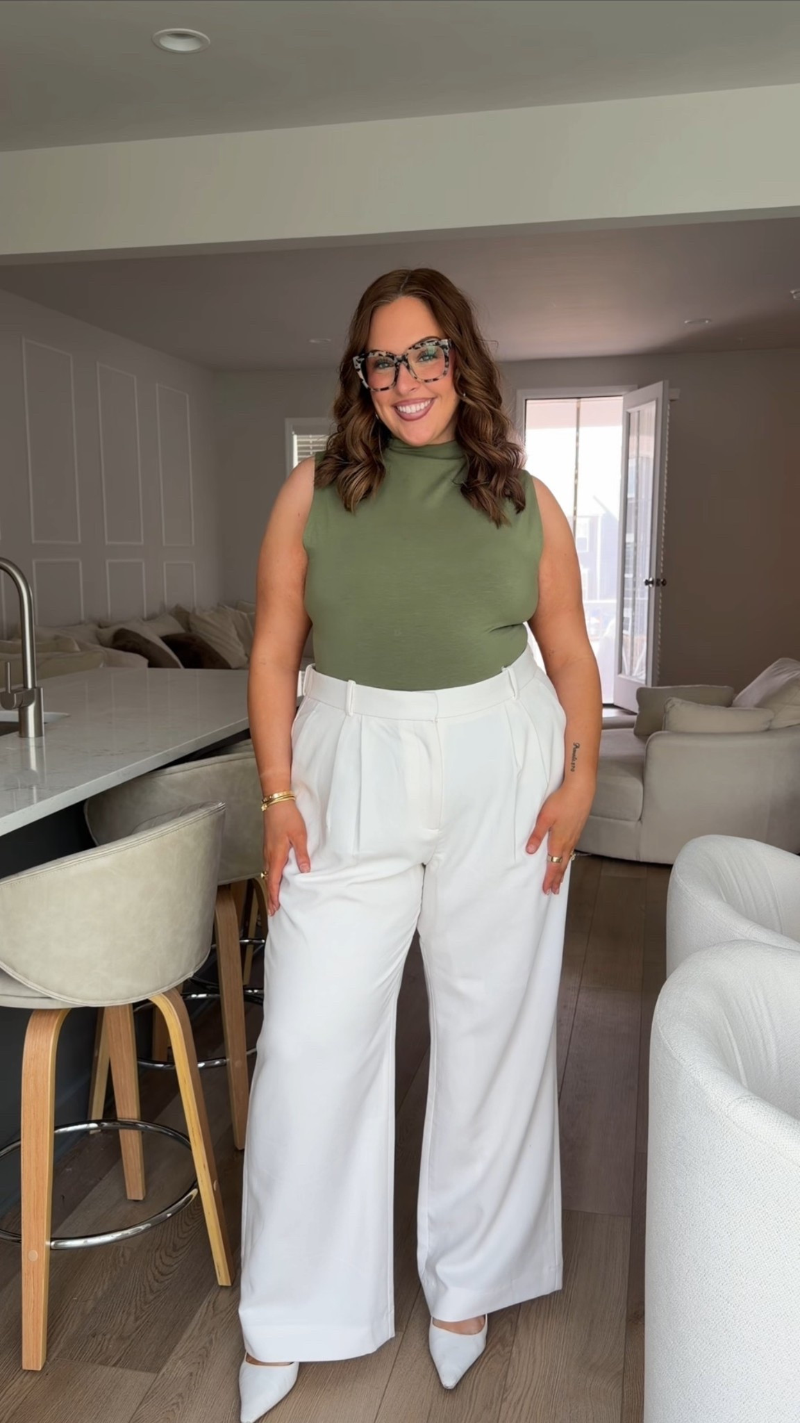 Wearing an xl bodysuit & 33L pant! 

#LTKMidsize #LTKWorkwear