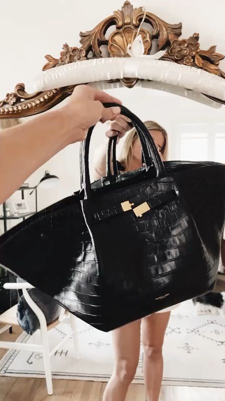 Fall handbag 🖤

#LTKitbag #LTKSeasonal #LTKstyletip