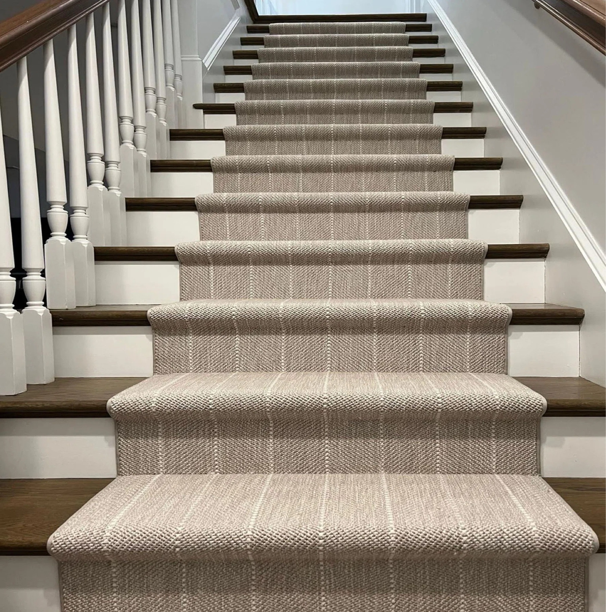 Love this stair runner with a modern strip. Classic style with updated look. Comes in many lengths 

Wayfair home


#LTKStyleTip #LTKSaleAlert #LTKHome