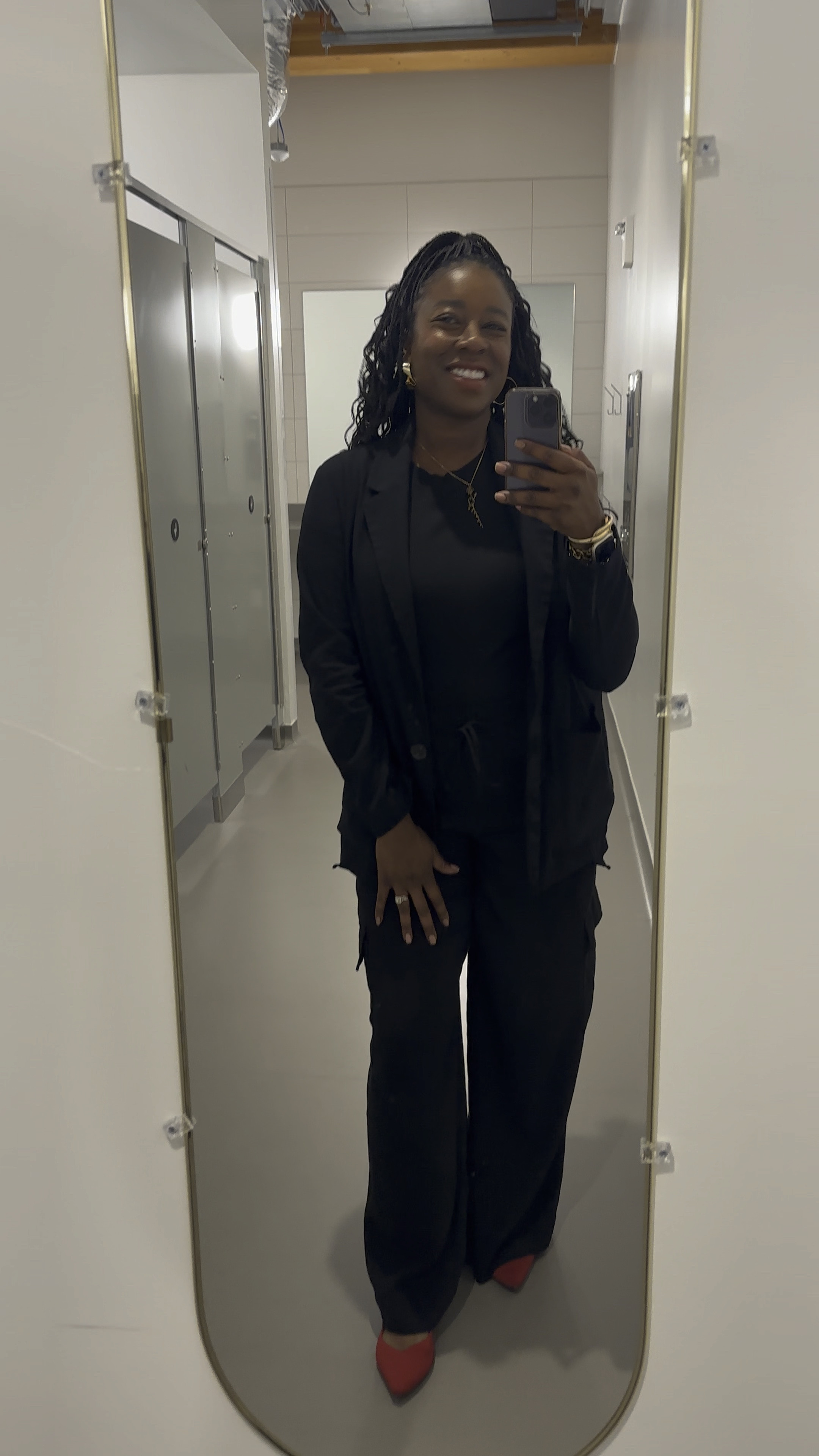 When I don't know what to wear, I go with all black and add color in my accessories. This is a all Target look in size large, the blazer is over sized.

#LTKVideo