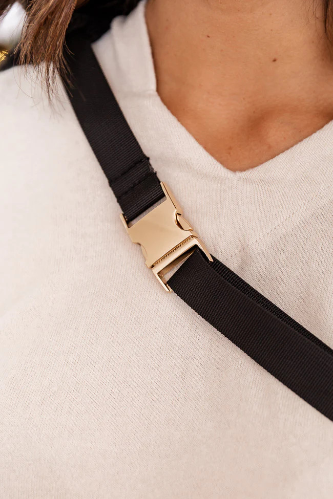 Heading Out Black Sherpa Belt Bag | Pink Lily