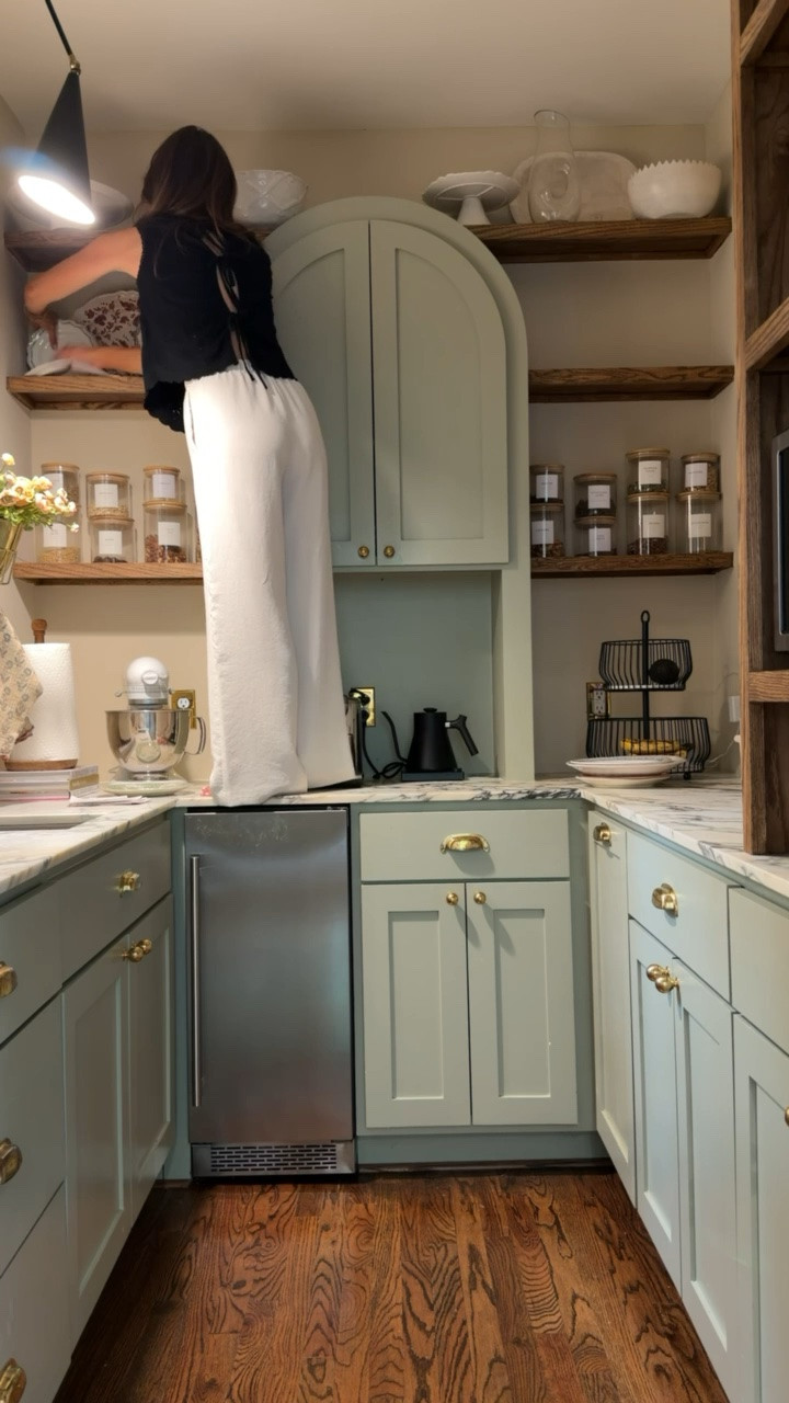 VLOG: DISPLAY MORE OF MY PLATE COLLECTION WITH ME✨ 

*most plates are vintage finds but linked as many as I could from my collection

*butler's pantry cabinet paint color is SW Svelte Sage

#LTKdayinmylife #LTKvlog #LTKHome