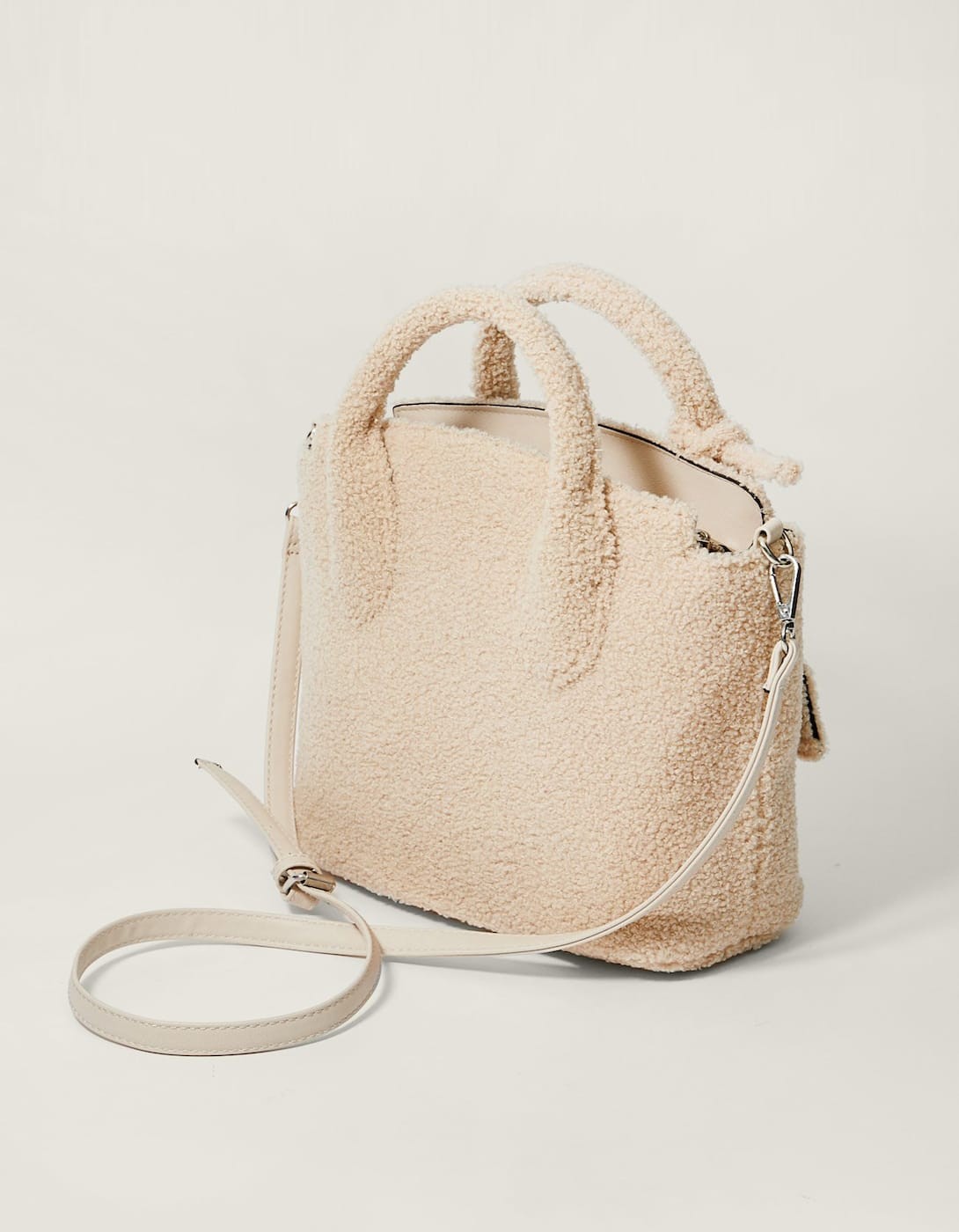 Minicabas fausse fourrure bouclée | Stradivarius (FR)