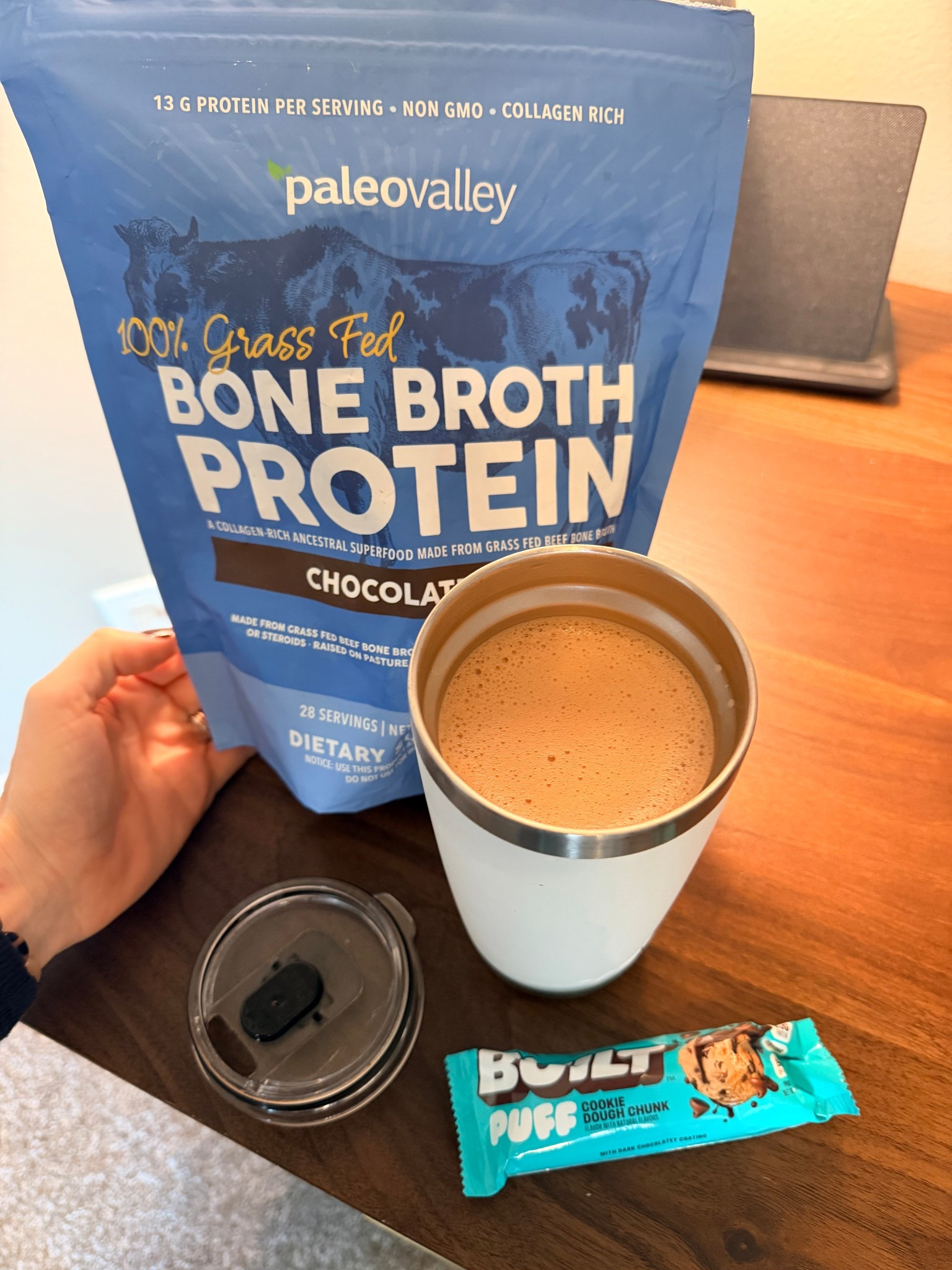 Protein go-tos!
Love built puffs and this bone broth is a great hot chocolate  mix for the fam 😮‍💨