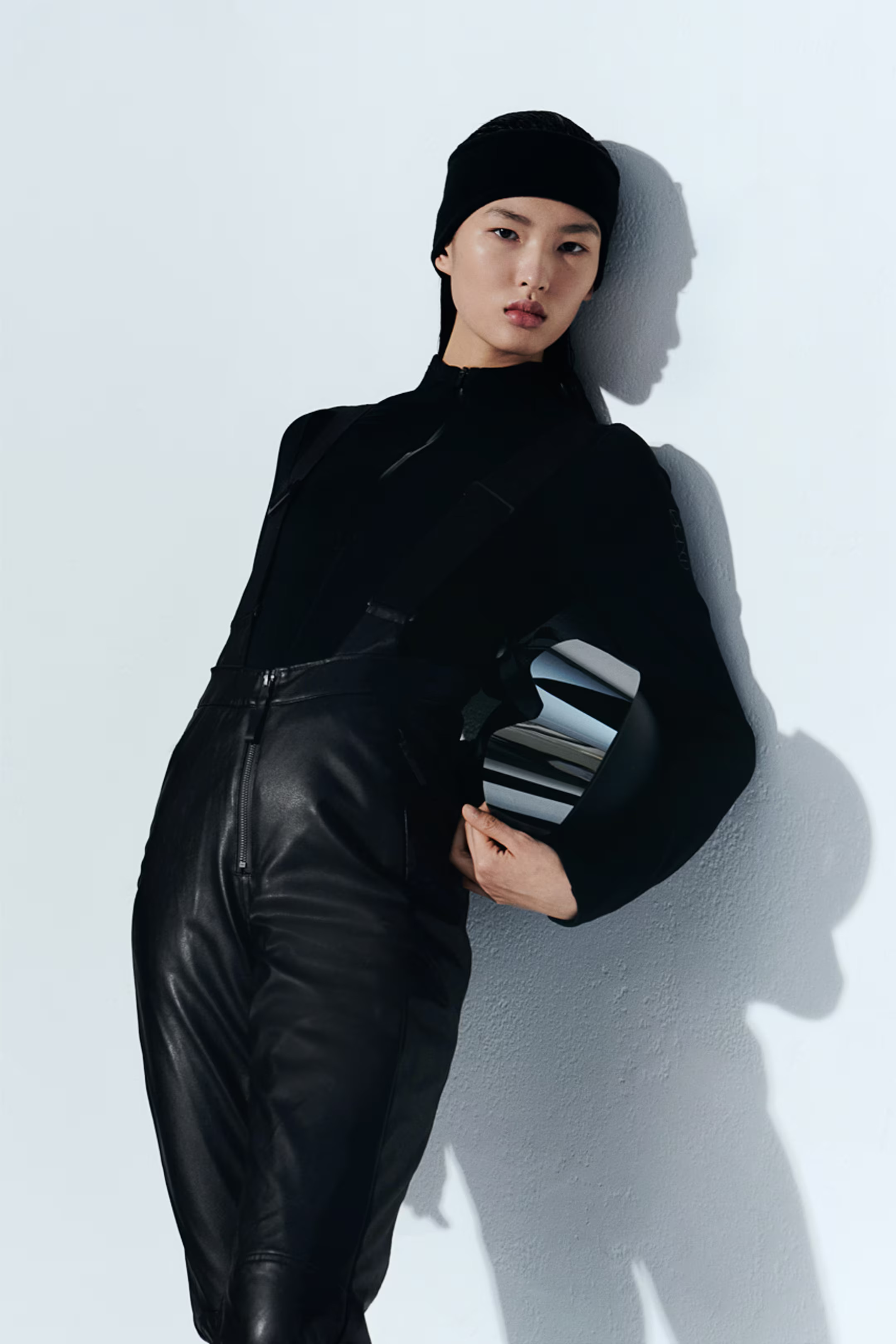 Coated Ski Pants in ThermoMove™ - Black - Ladies | H&M CA | H&M (US + CA)