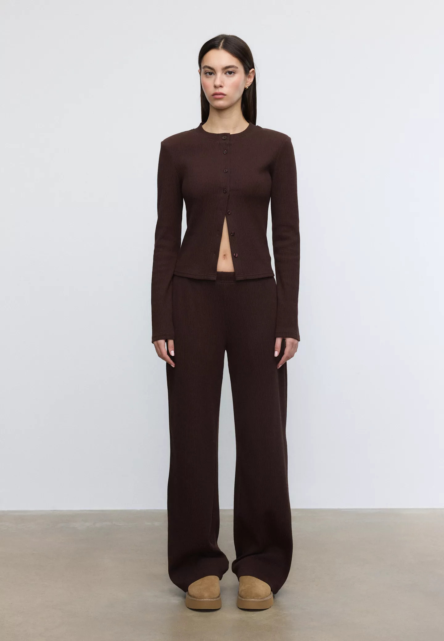 Long knit trousers - Women's fashion | Stradivarius United Kingdom | Stradivarius (UK)