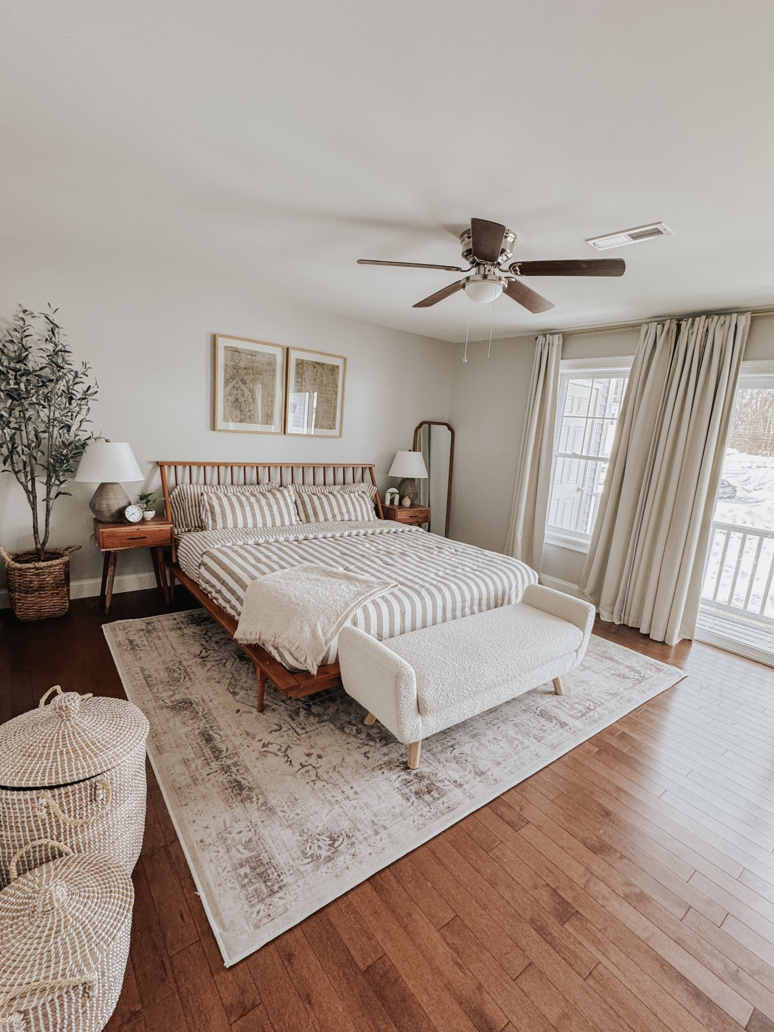 Beautifully Bedding 🤍

#LTKHome #LTKdayinmylife #LTKSaleAlert