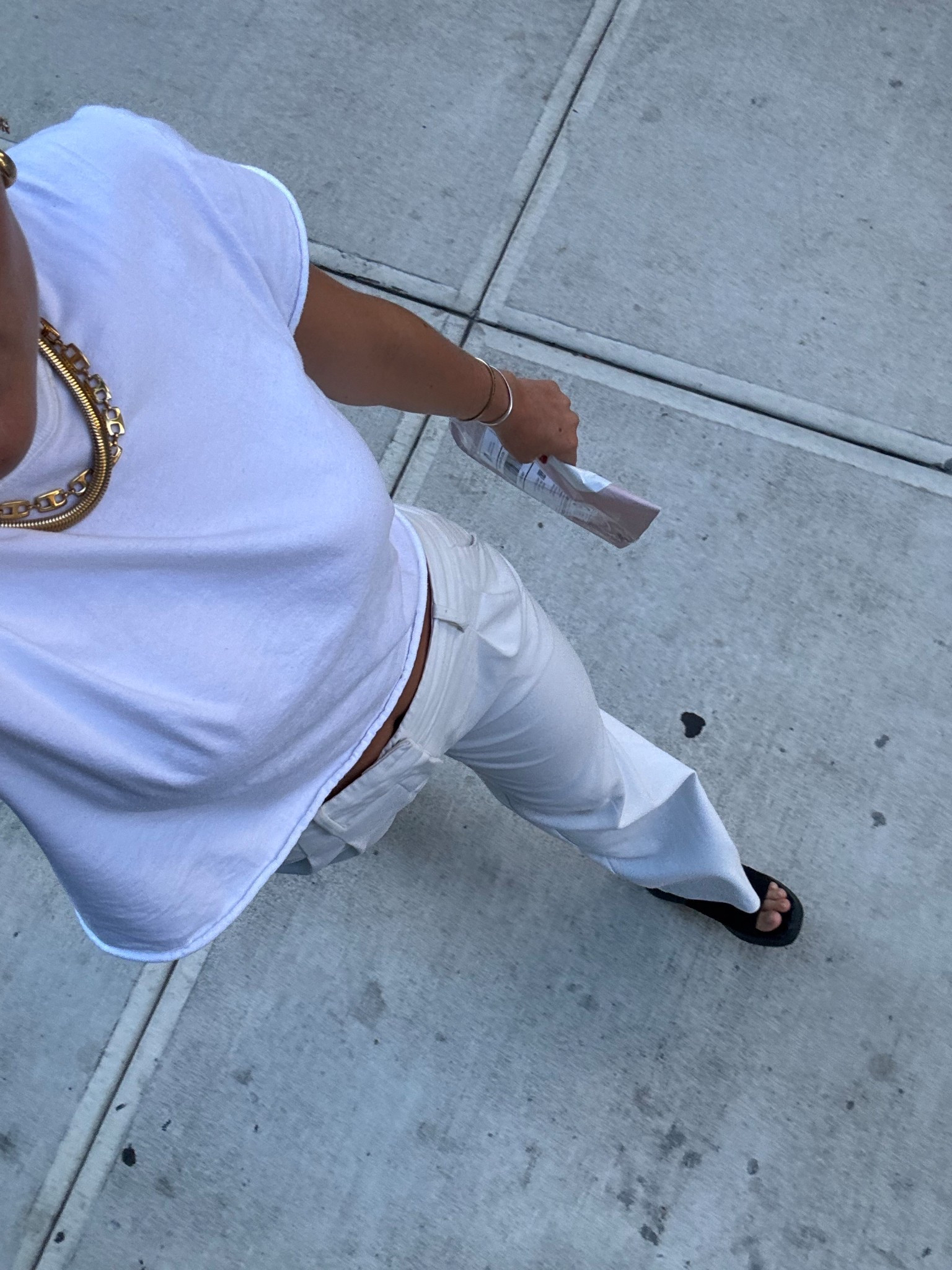 pre-labor day whites

as usual, this tee is comfort colors and I cropped the hem/sleeves how I liked em :)

chains are both vintage so I liked some similar options!

#LTKWorkwear #LTKStyleTip #LTKSeasonal