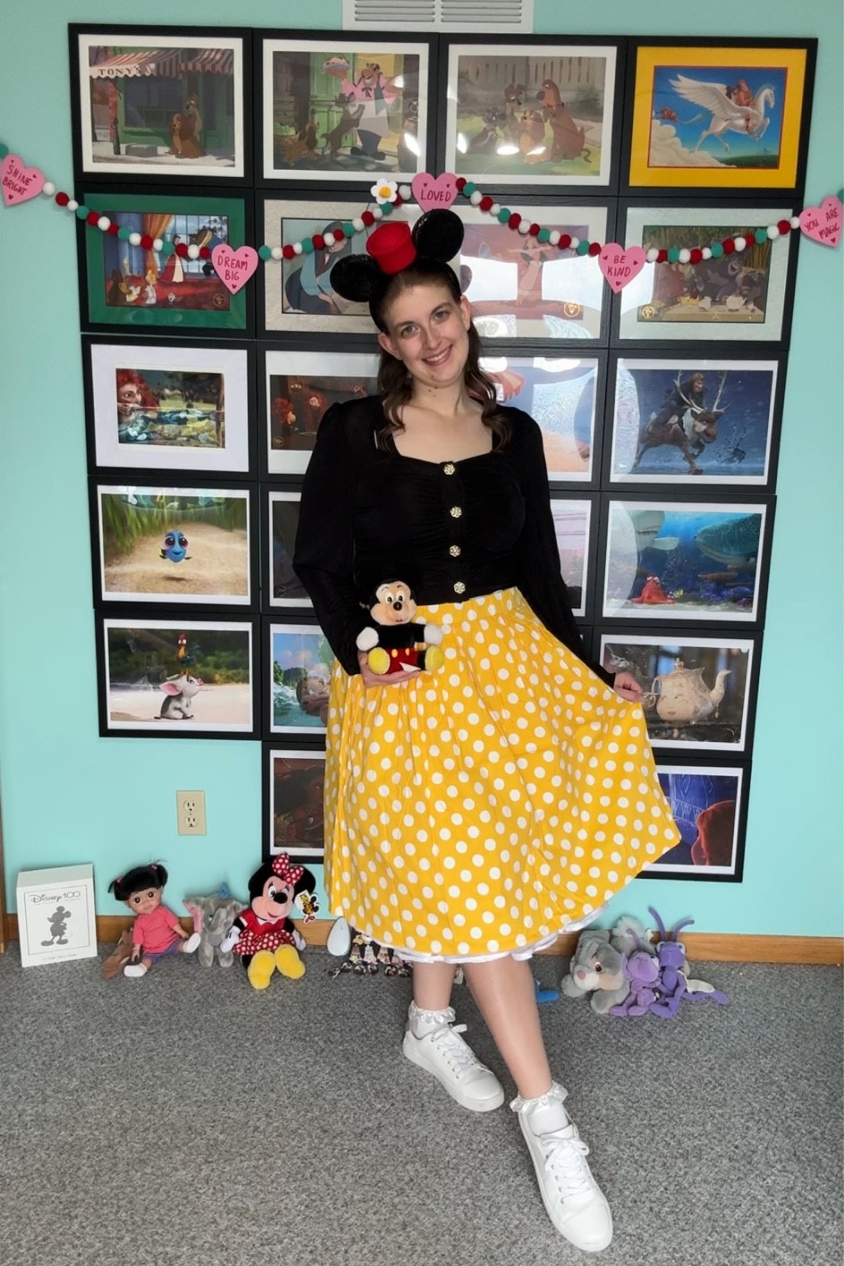 On ice short
Minnie Mouse Disneybound

#LTKstyletip #LTKmidsize #LTKtravel