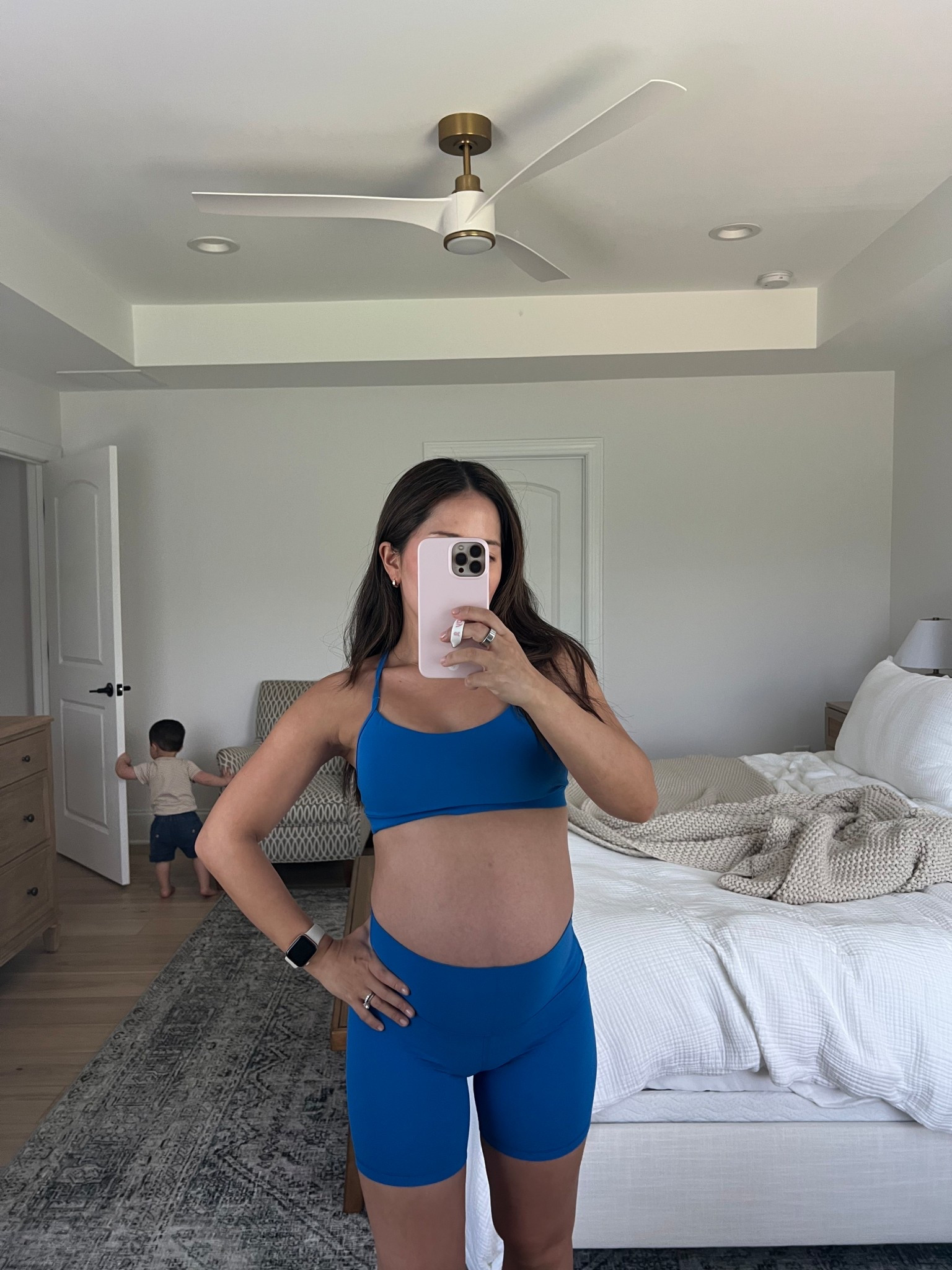 Bump friendly workout (non maternity) 🫐Henry in the back 😂