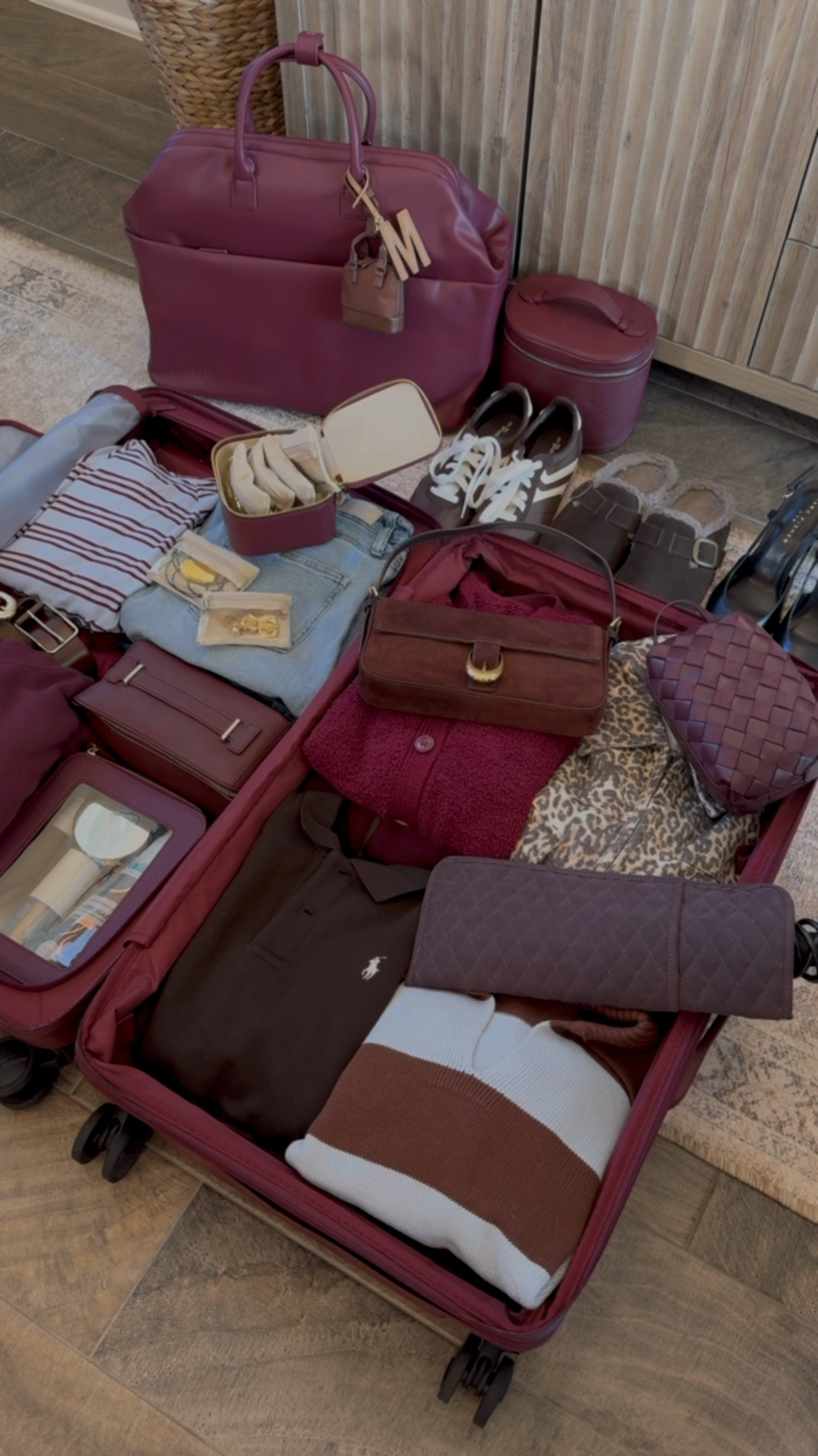 Overpack with me for 48 hours in LA with YouTube 🫶 loving all things burgundy right now 😍🍷+ All the clothes fit true to size ✨


#LTKSeasonal #LTKTravel