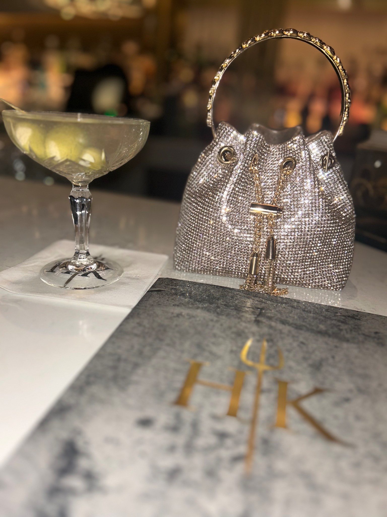 Bedazzled handbag ✨

#LTKFindsUnder50 #LTKSeasonal