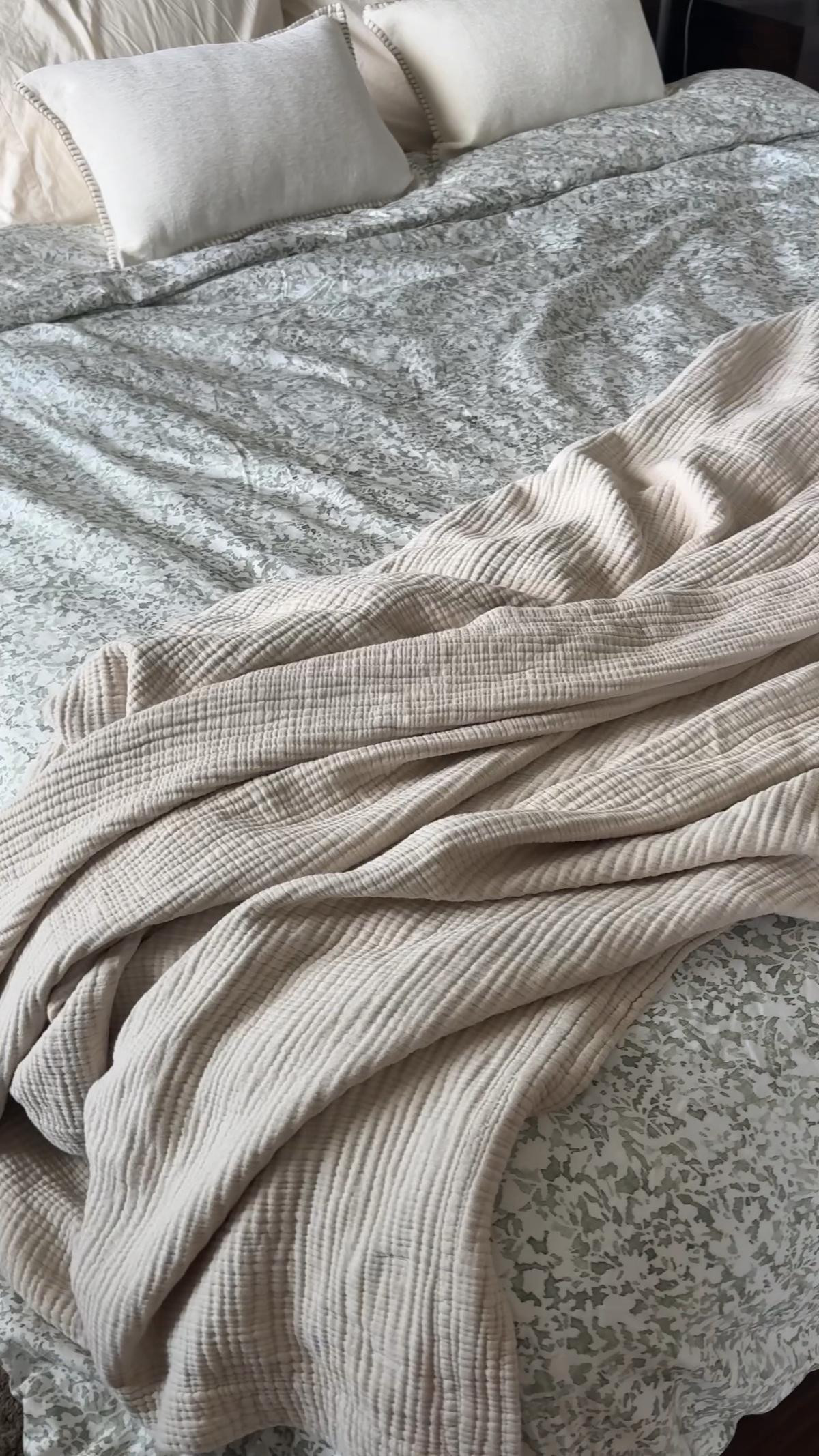 Sunday reset in the bedroom! Ending the week with a freshly made bed - working on layering blankets, styling the shelf, just everything to make it super cozy in here. Bill & Branch code: EVERYTHINGEMILI! Helix Mattress code: EMILIP 

#LTKSummerEdit #LTKHome #LTKSaleAlert