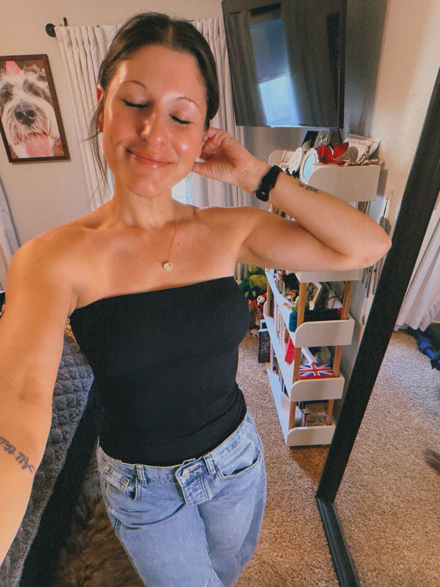 Strapless + grippy at the top 👏🏼👏🏼 so cute and it has a built in bra! 🖤

#LTKSeasonal #LTKTravel #LTKootd