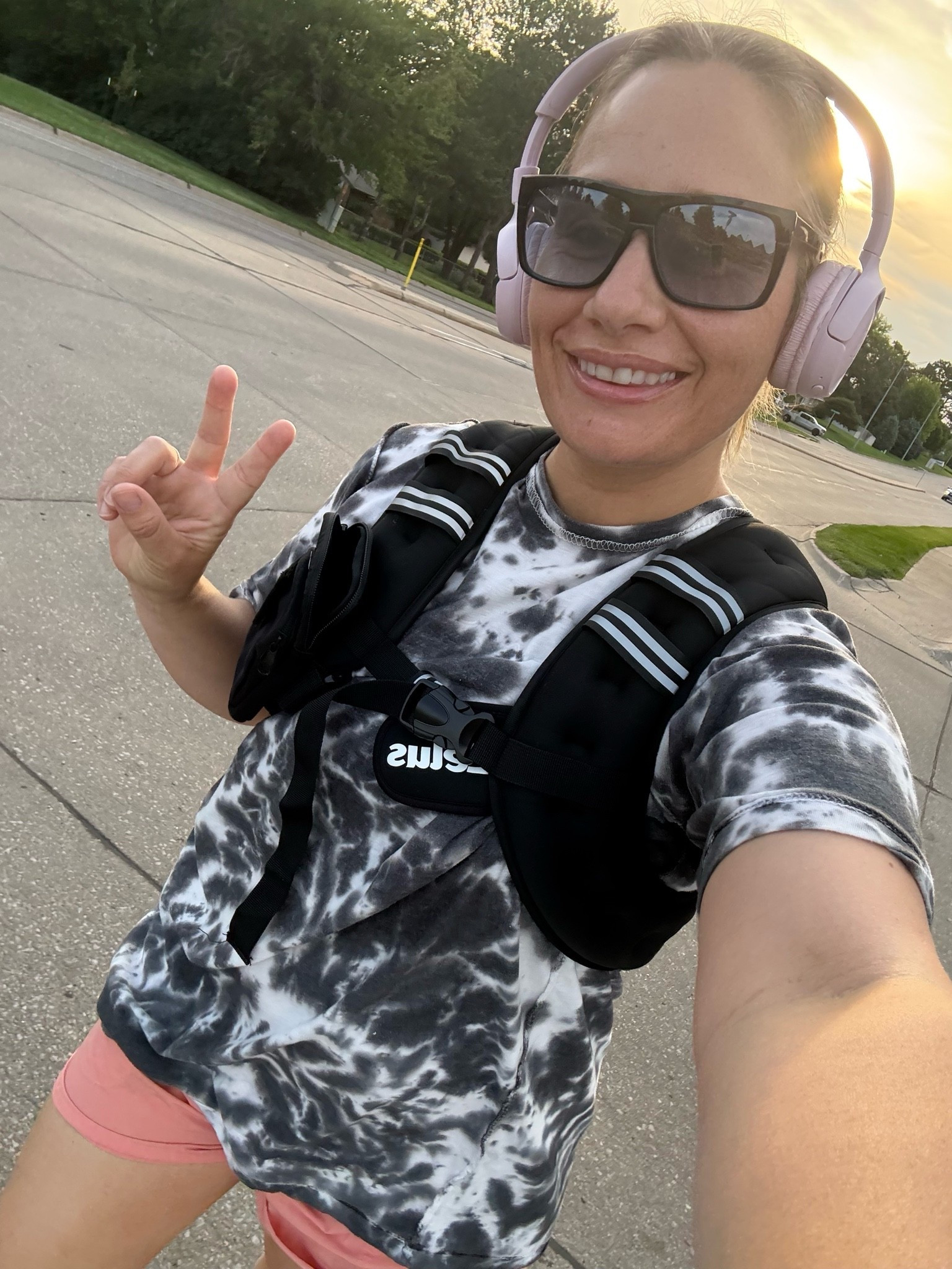 My favorite weighted vest for long walks!🤎