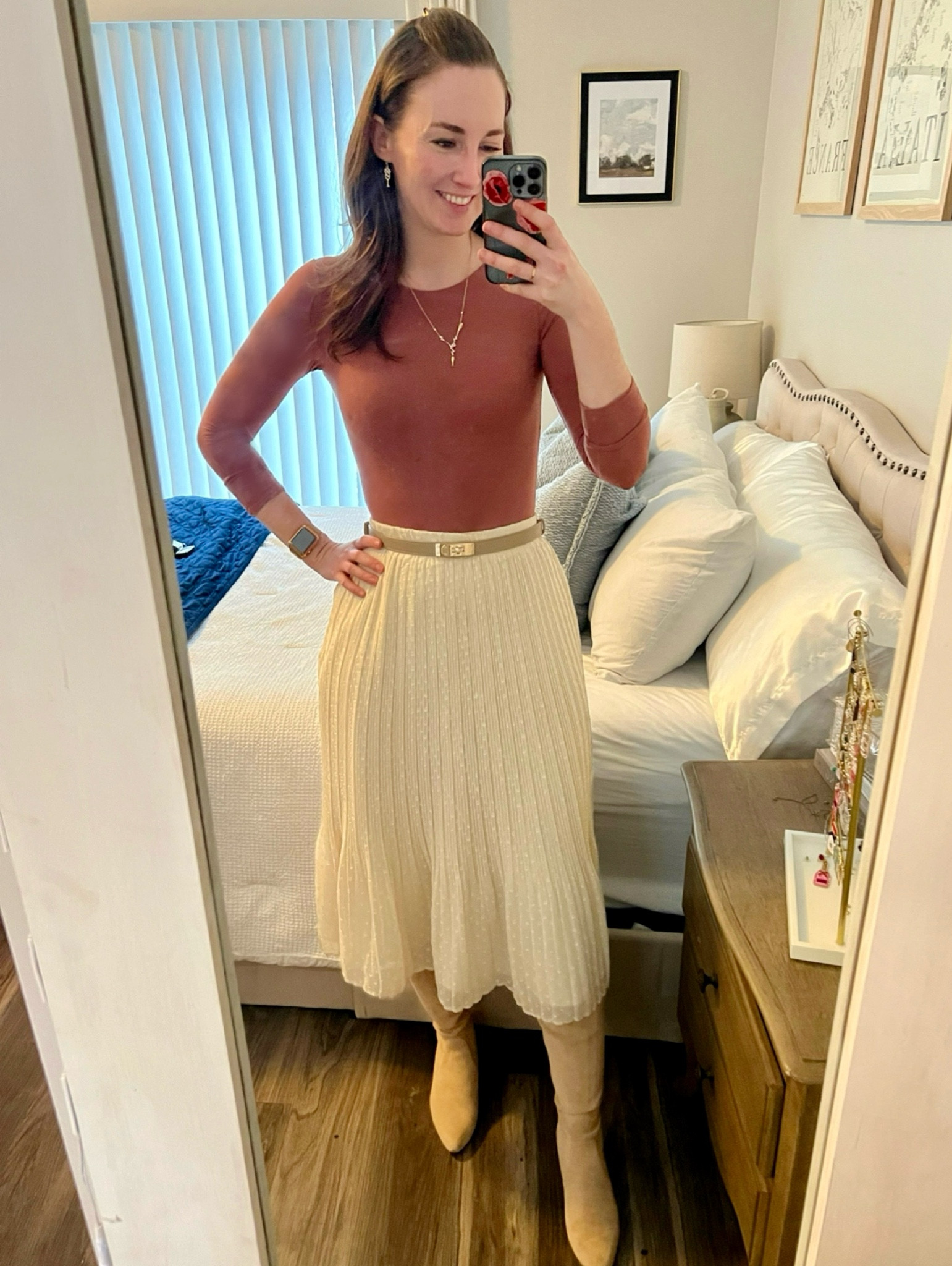 #modestclothing #tznuit #modestfashionblogger #modestoutfit #modestootd #skirtlove #skirtoutfit #skirtlife #letsbemodest  
Modest fashion