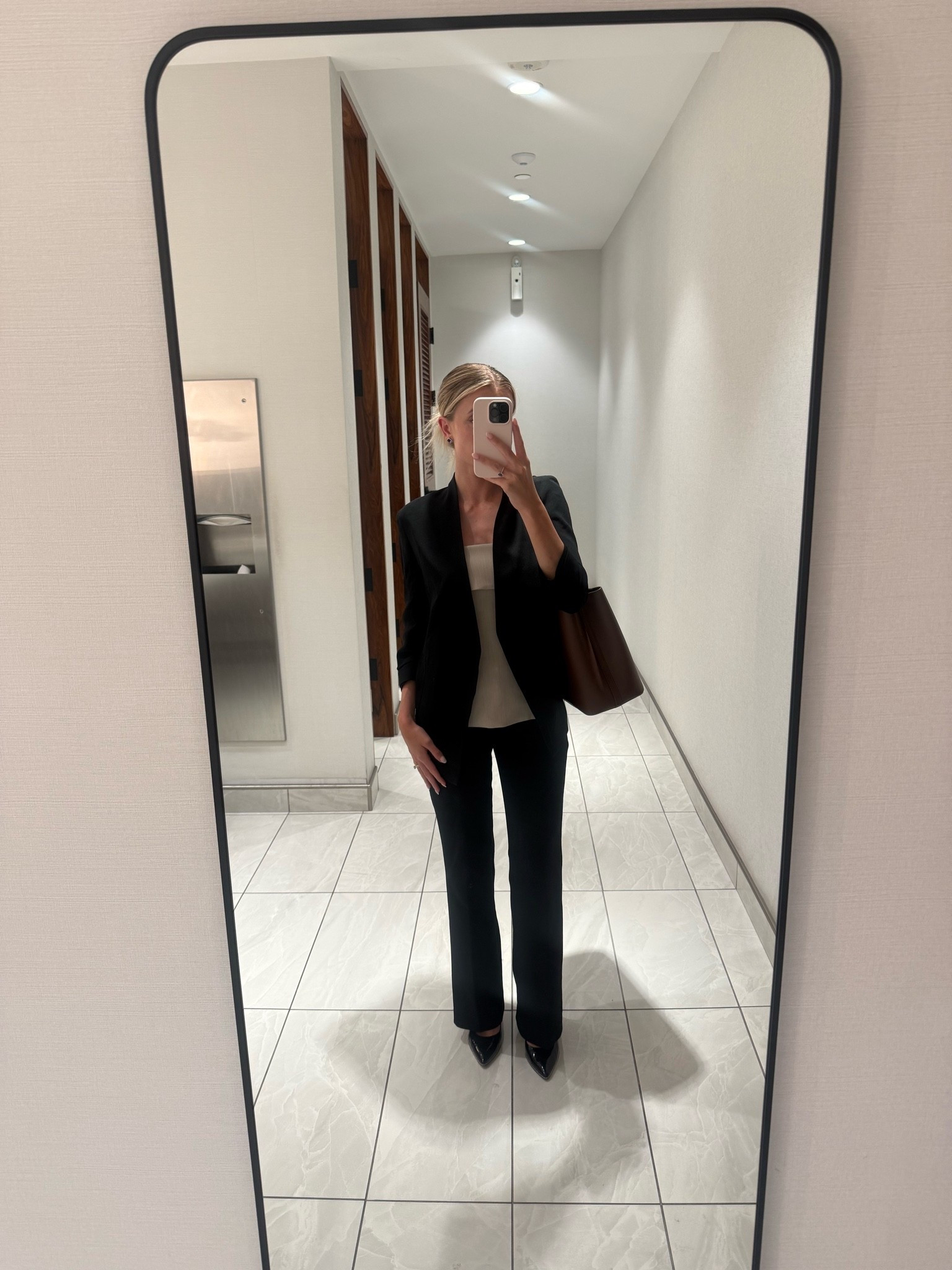 office style 
work 
Attorney 
Lawyer 
Law school 
Suit 
Work bag
Business

#LTKootd #LTKWedding #LTKPetite